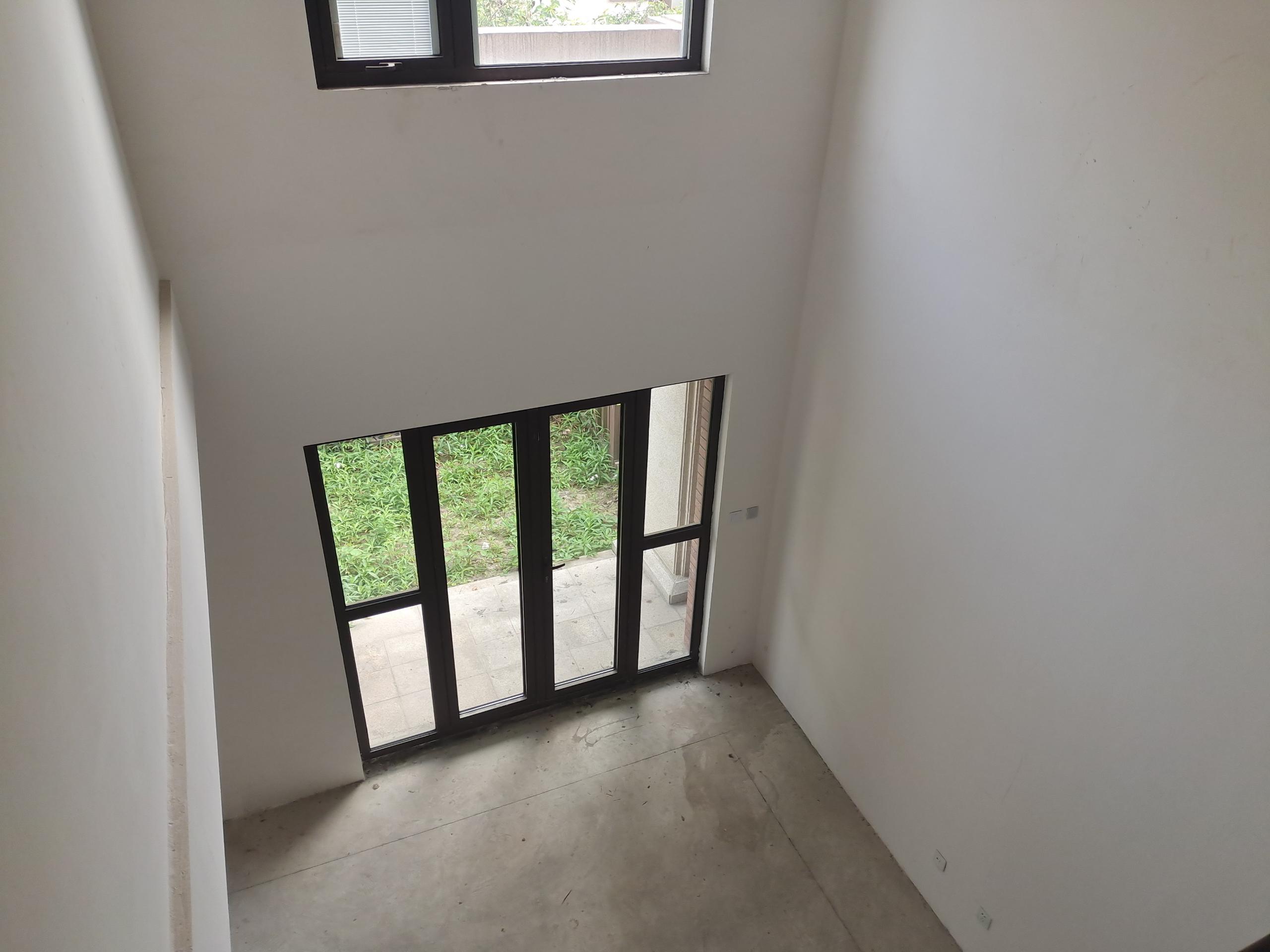 德庆苑 4室2厅3卫 198m&sup2;