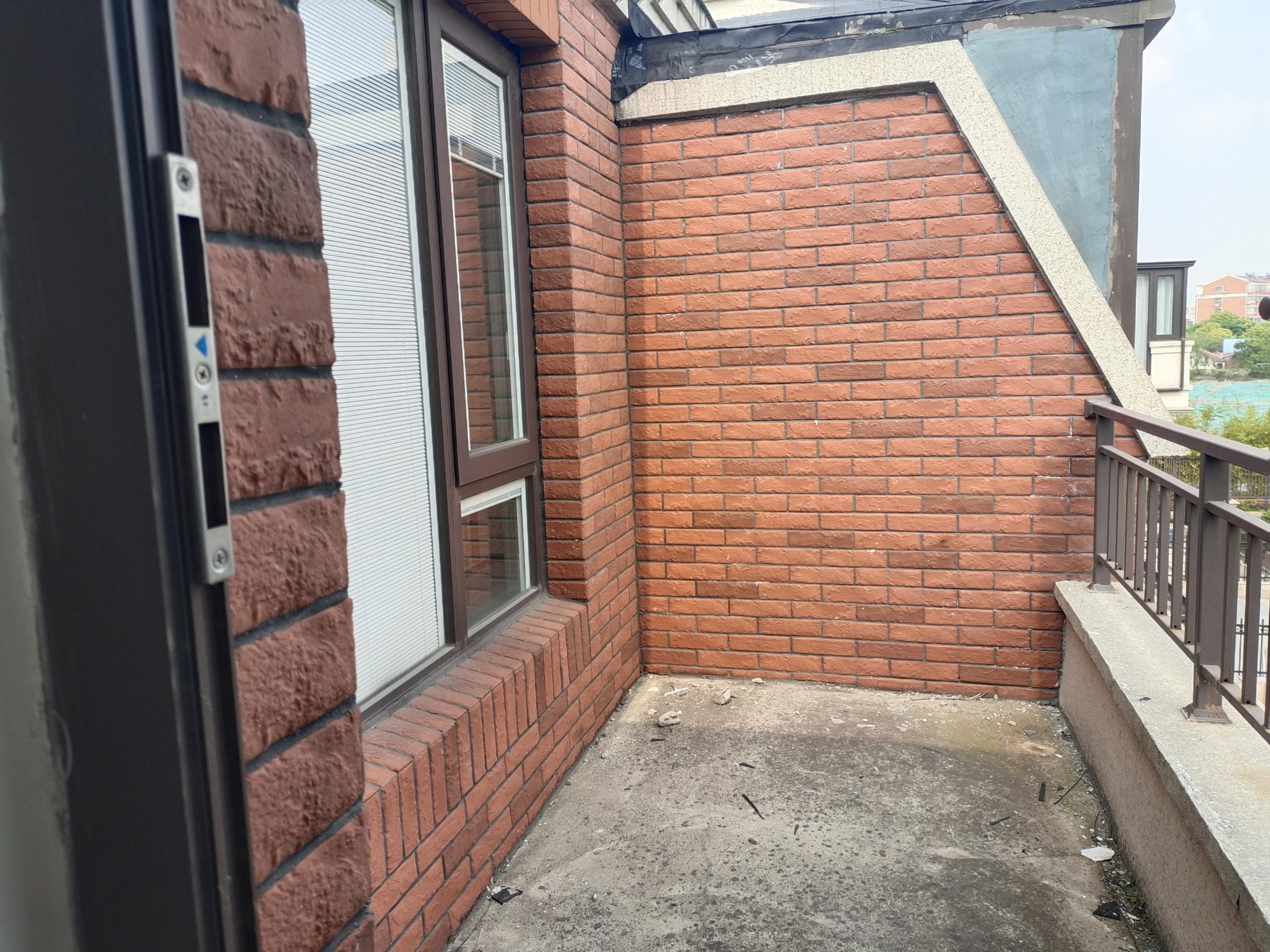 德庆苑 4室2厅3卫 198m&sup2;