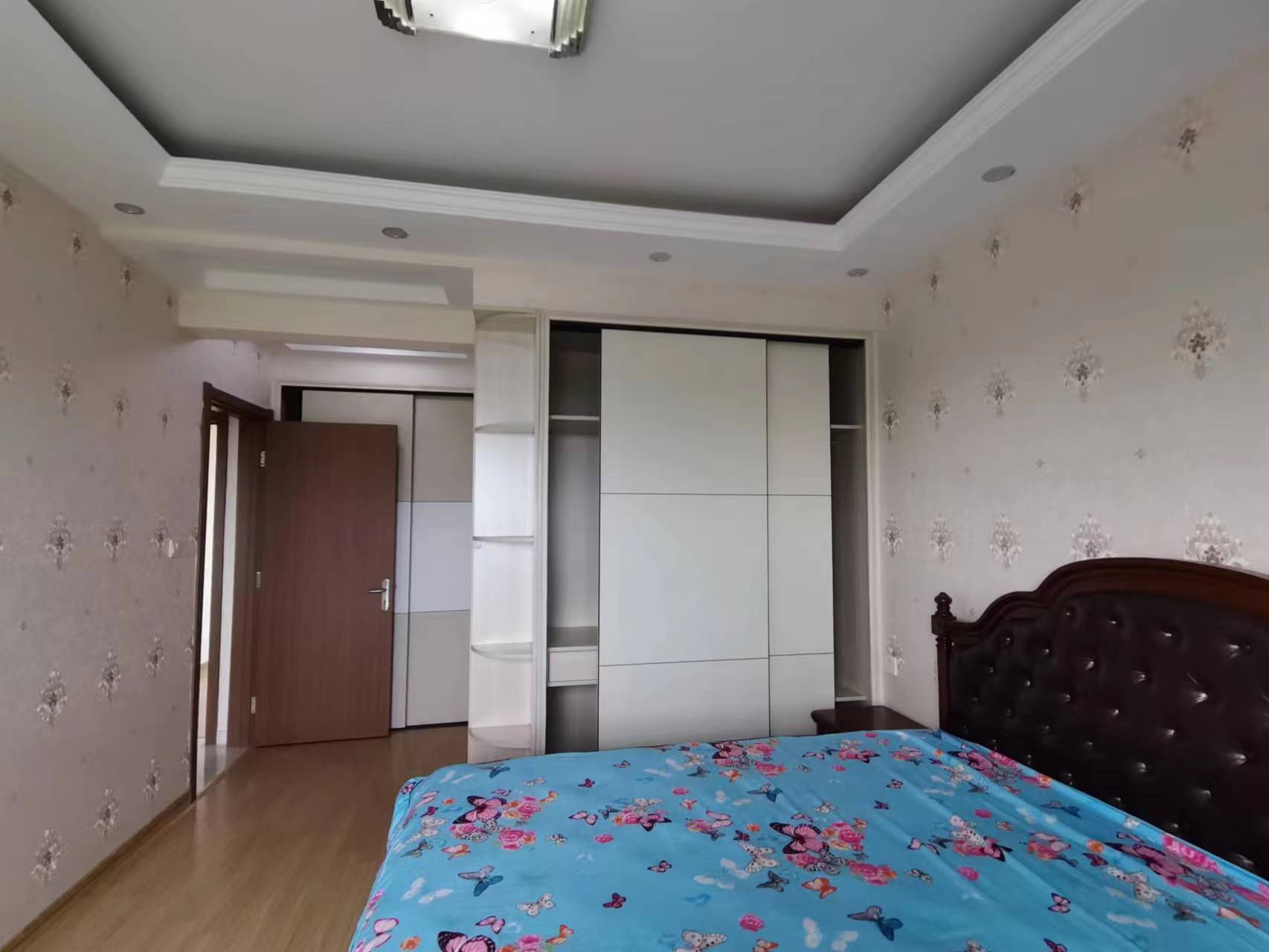 碧桂园天玺湾 4室2厅2卫 1404.00m&sup2;