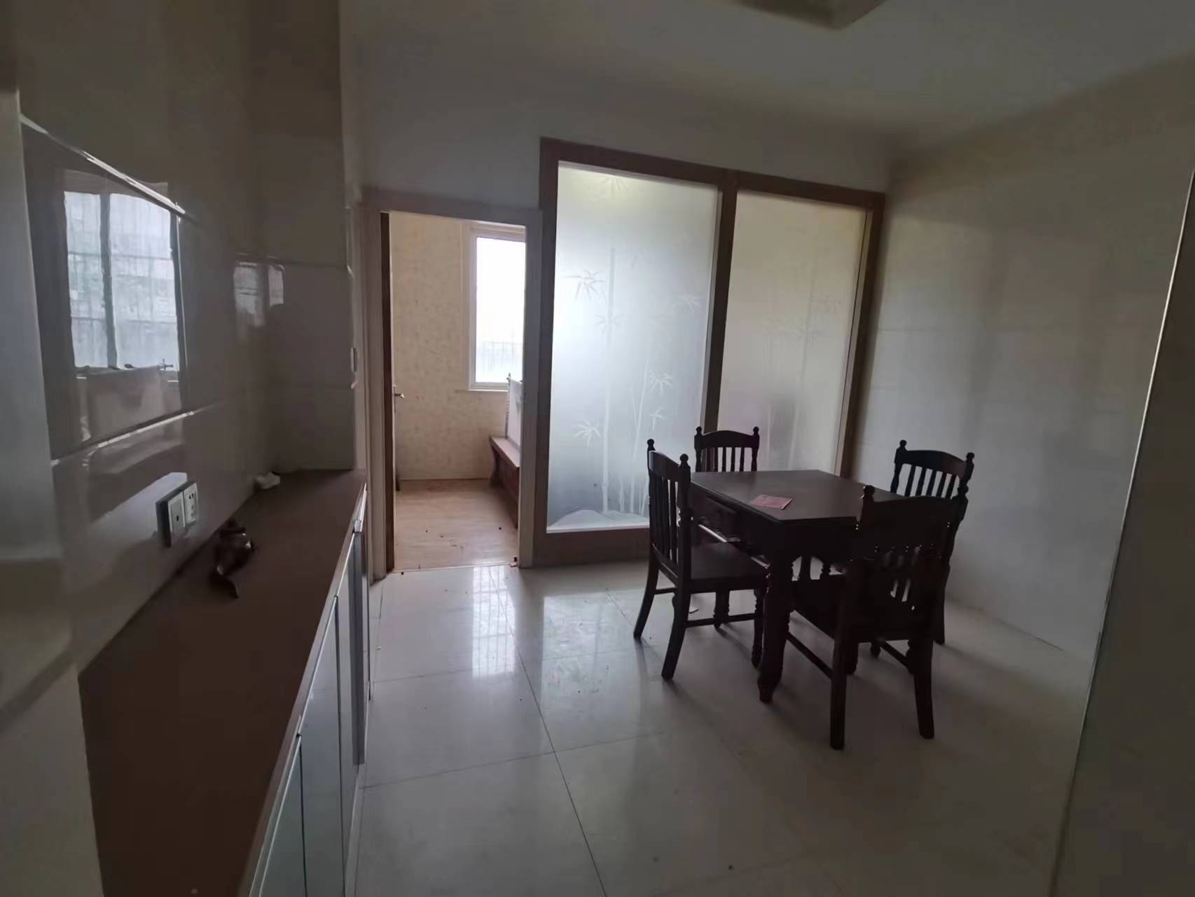 五一花苑西区 2室1厅1卫 80m&sup2;