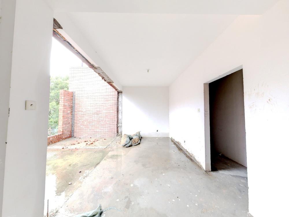 第九园 4室2厅3卫 390m&sup2;