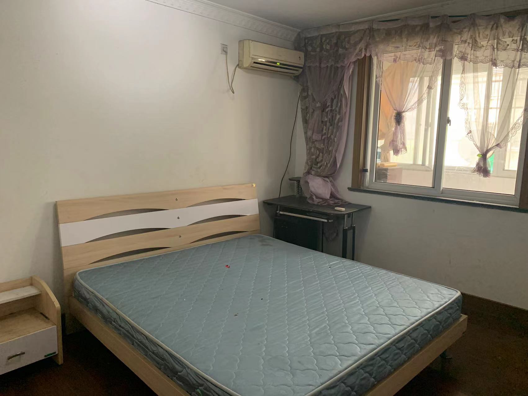 越江新村 3室1厅1卫 114m&sup2;