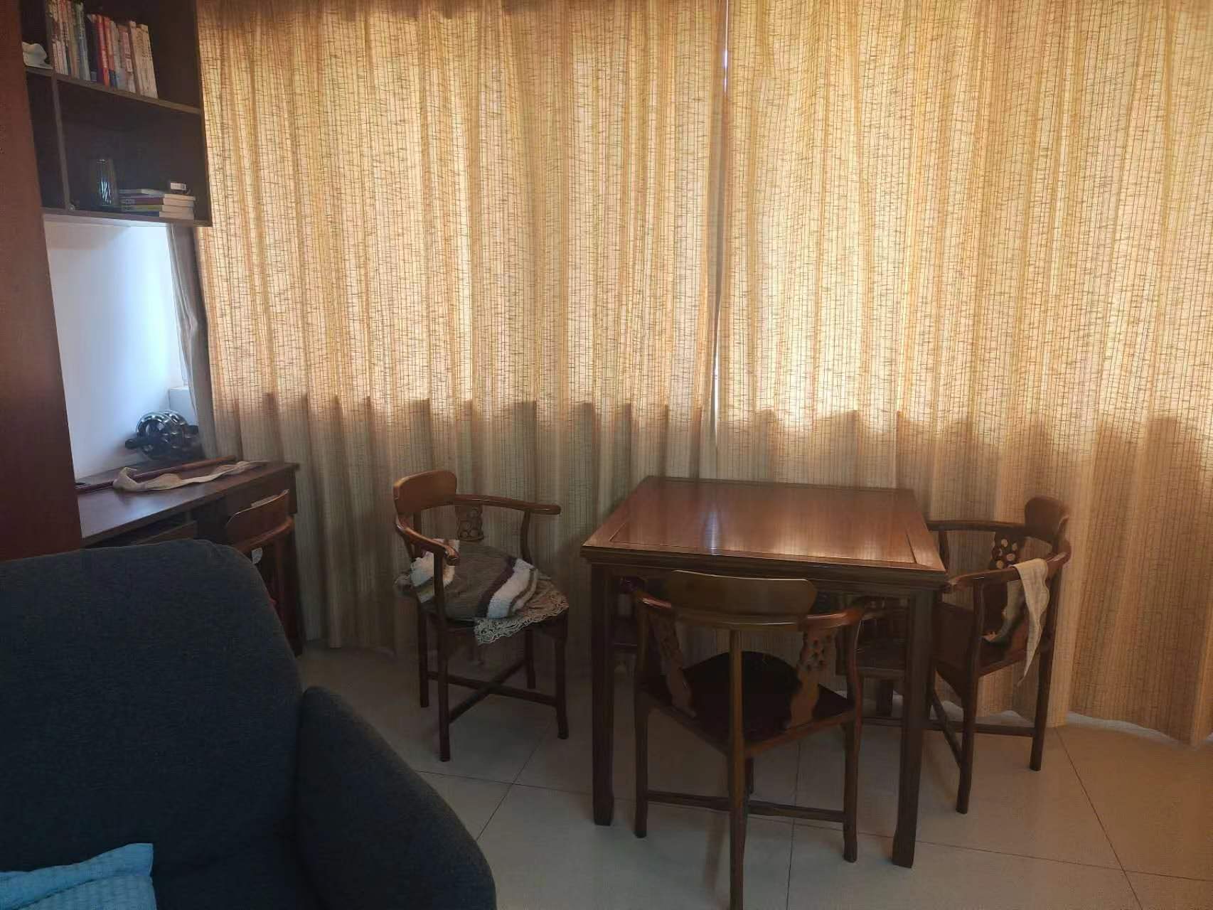 天馨花苑 3室1厅2卫 142.49m&sup2;