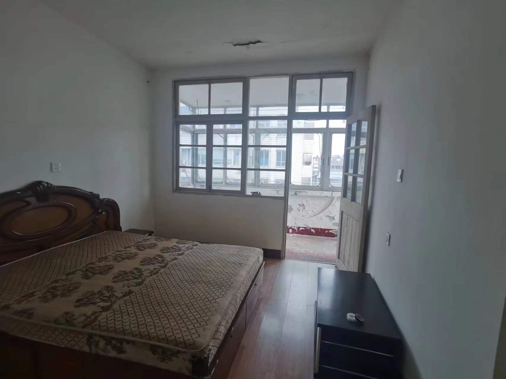 青年中路2号 2室1厅1卫 59.57m²