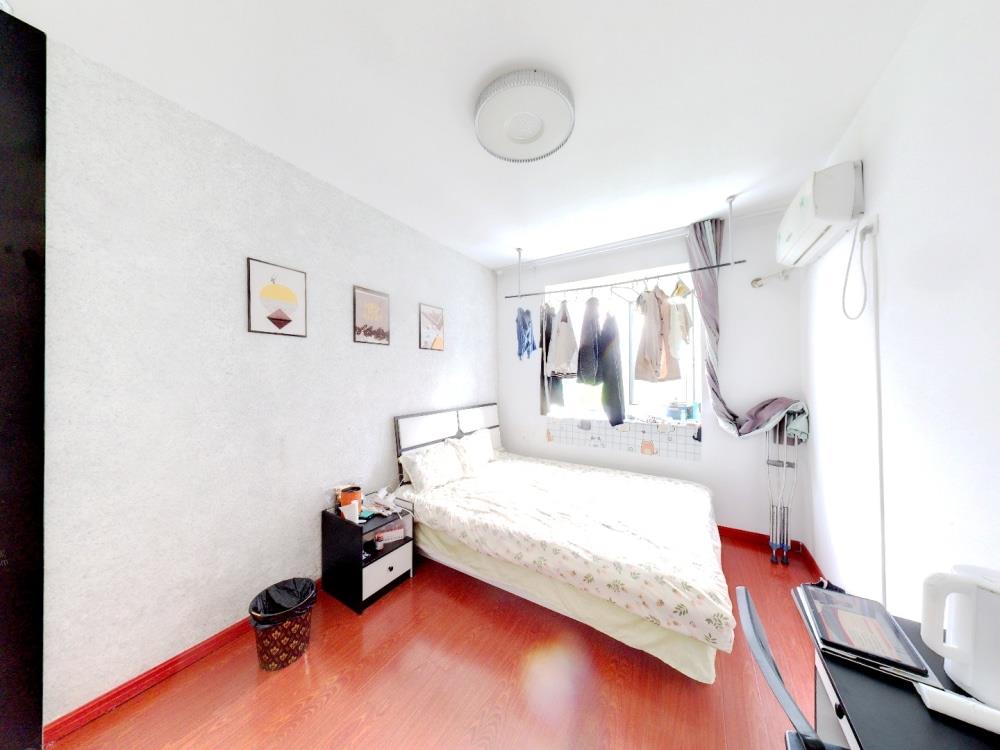 三里墩花苑 1室0厅1卫 25m&sup2;