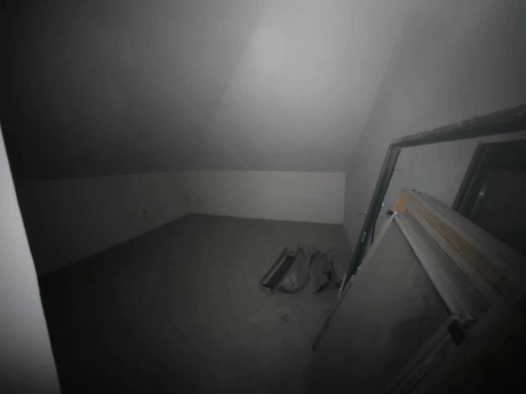 金水湾花园 4室2厅3卫 164m&sup2;
