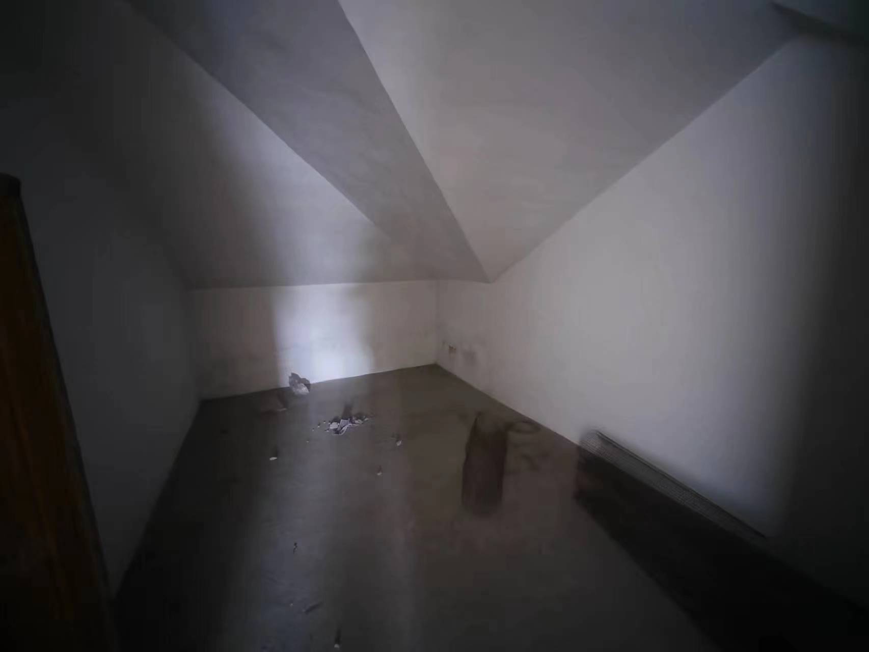 金水湾花园 4室2厅3卫 164m&sup2;