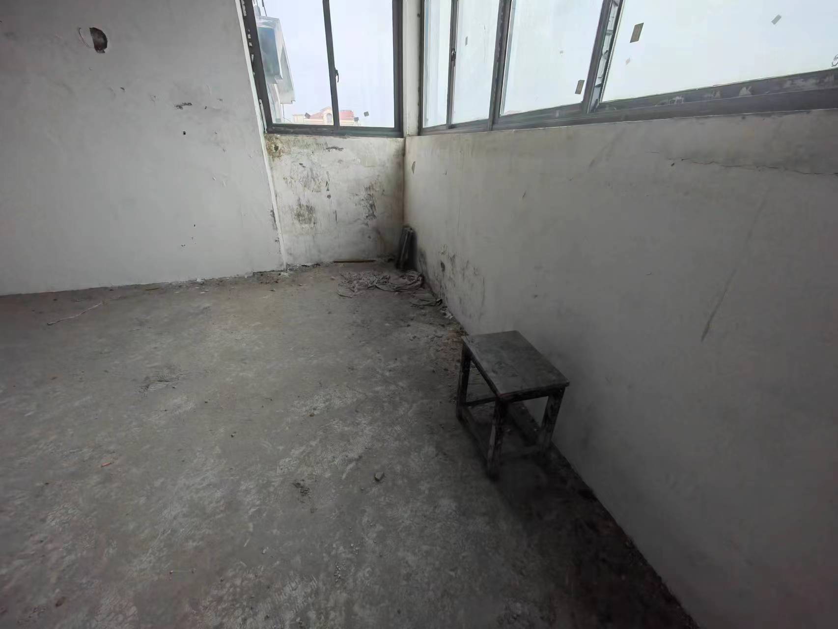 金水湾花园 4室2厅3卫 164m&sup2;