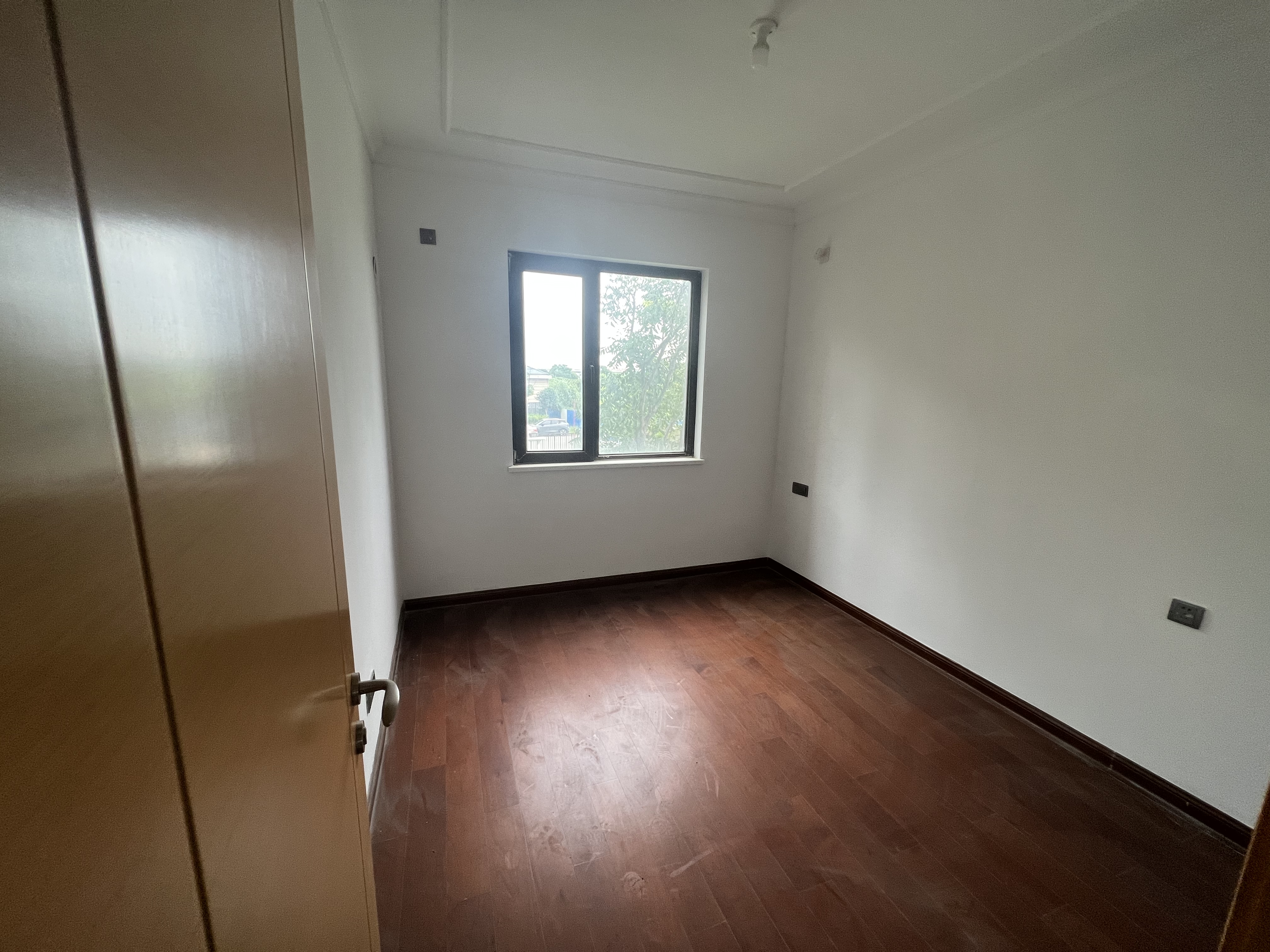 富力院士廷 4室2厅2卫 143.00m&sup2;