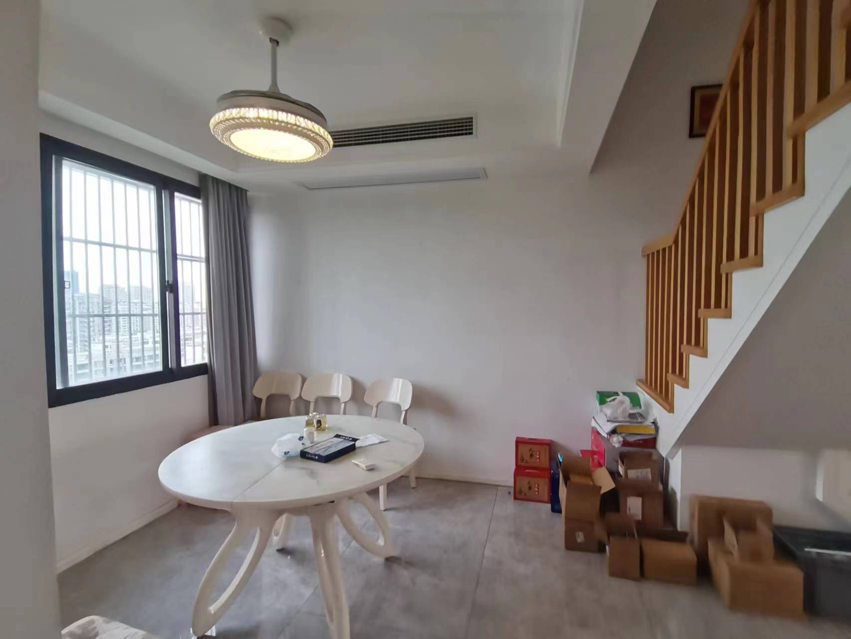 金色城邦 5室2厅2卫 180.00m&sup2;