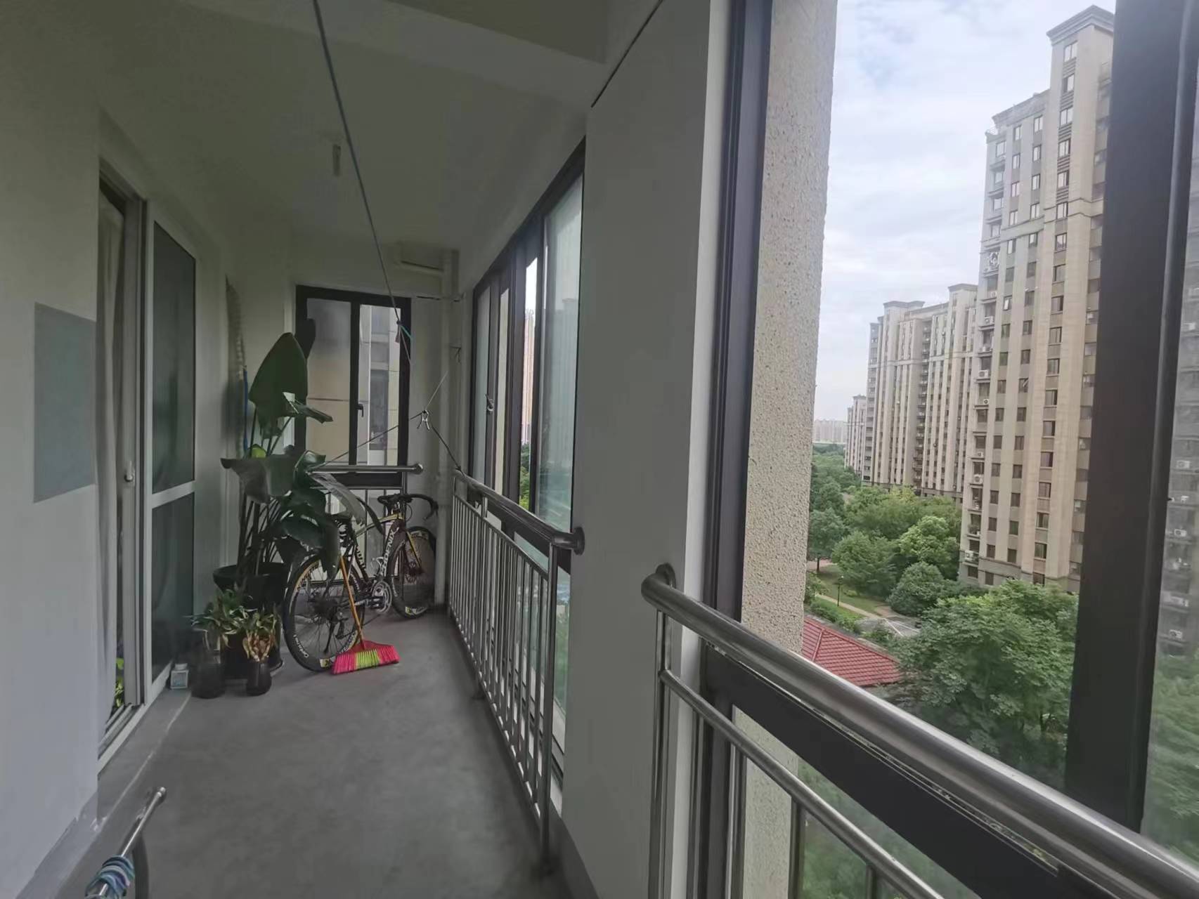 紫东南苑北区 3室1厅1卫 121m&sup2;