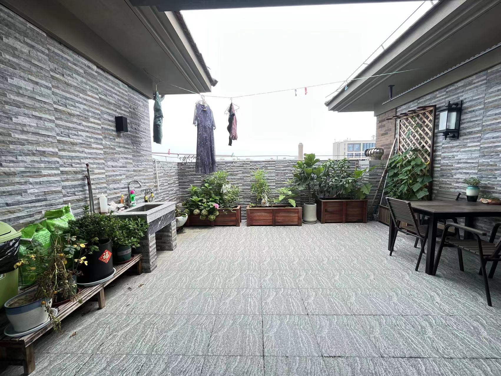 远创紫樾台 6室2厅3卫 260.18m&sup2;