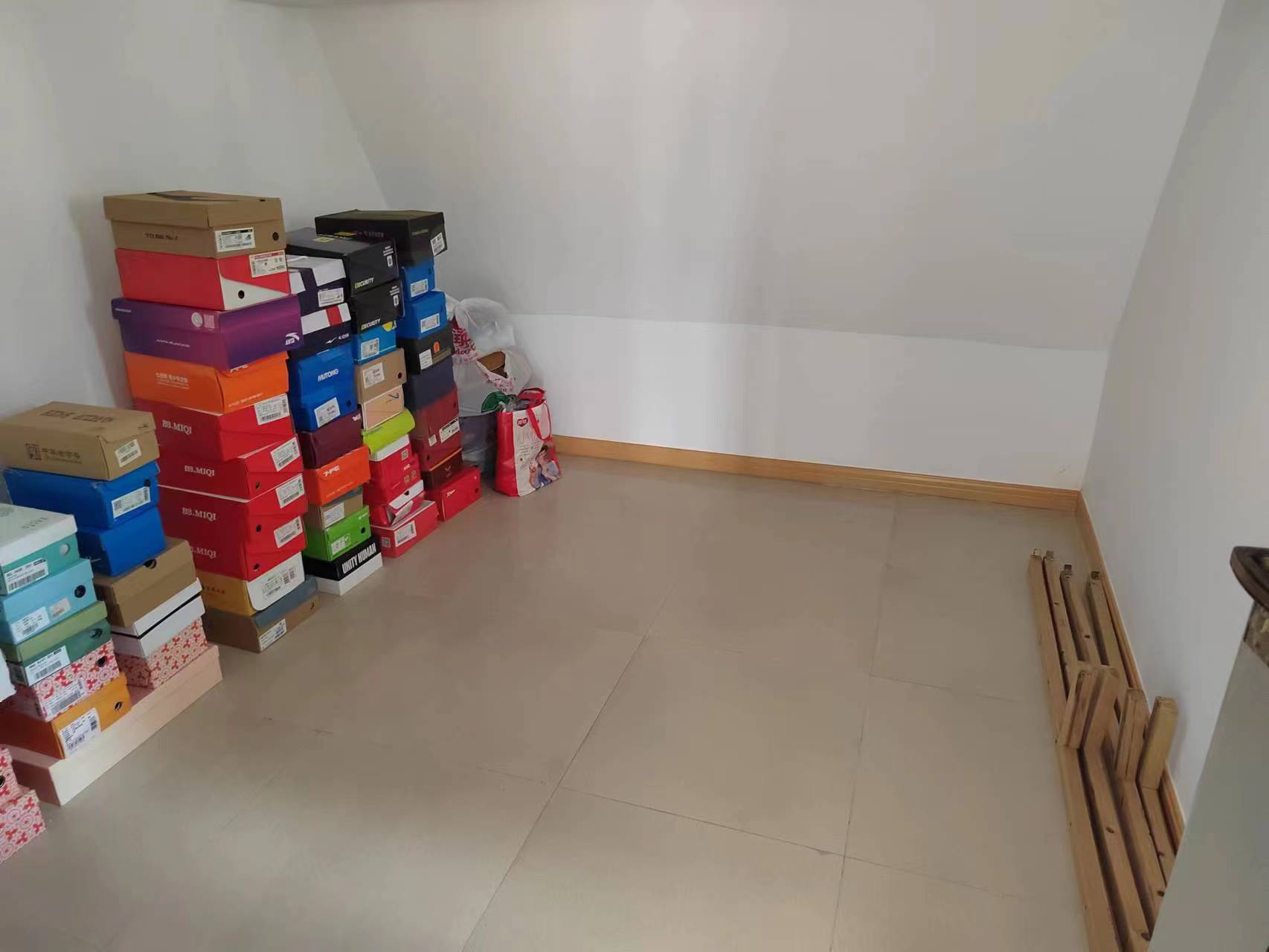 紫竹苑 4室2厅1卫 128m&sup2;