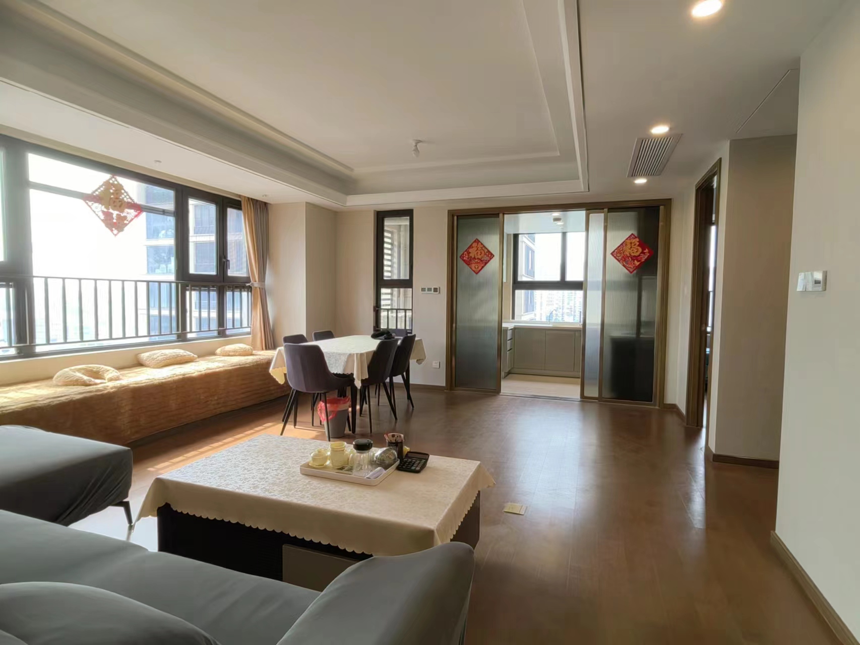 绿城沁园 3室2厅2卫 116m²