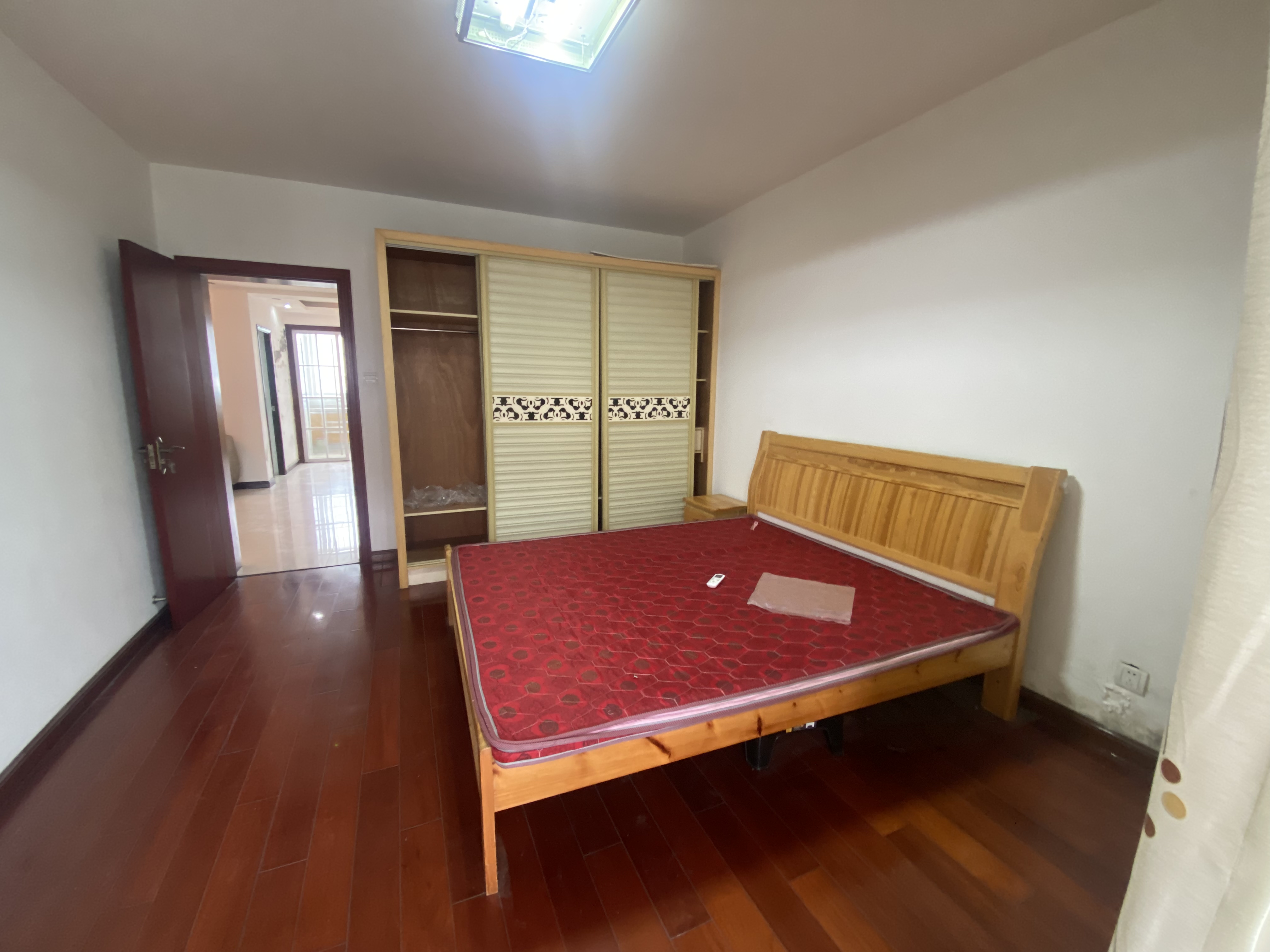 城山花园 2室2厅1卫 88m&sup2;
