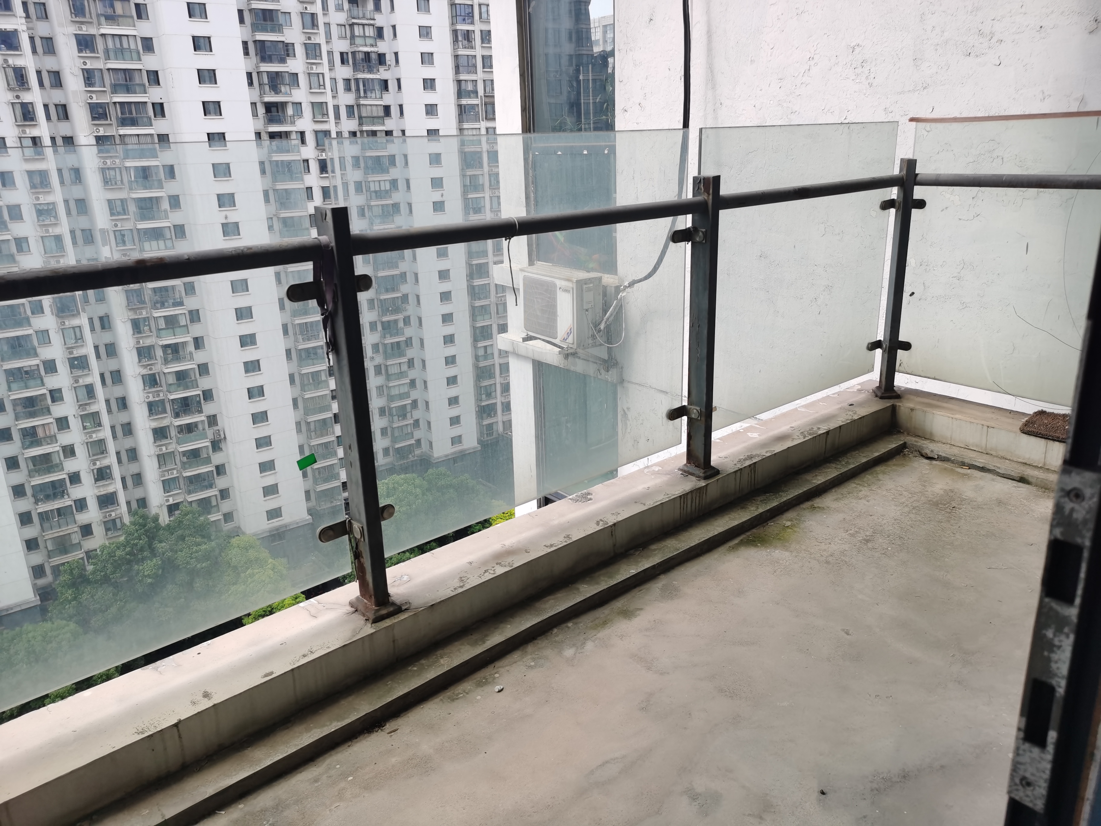 中南世纪城北区 4室1厅1卫 151m&sup2;