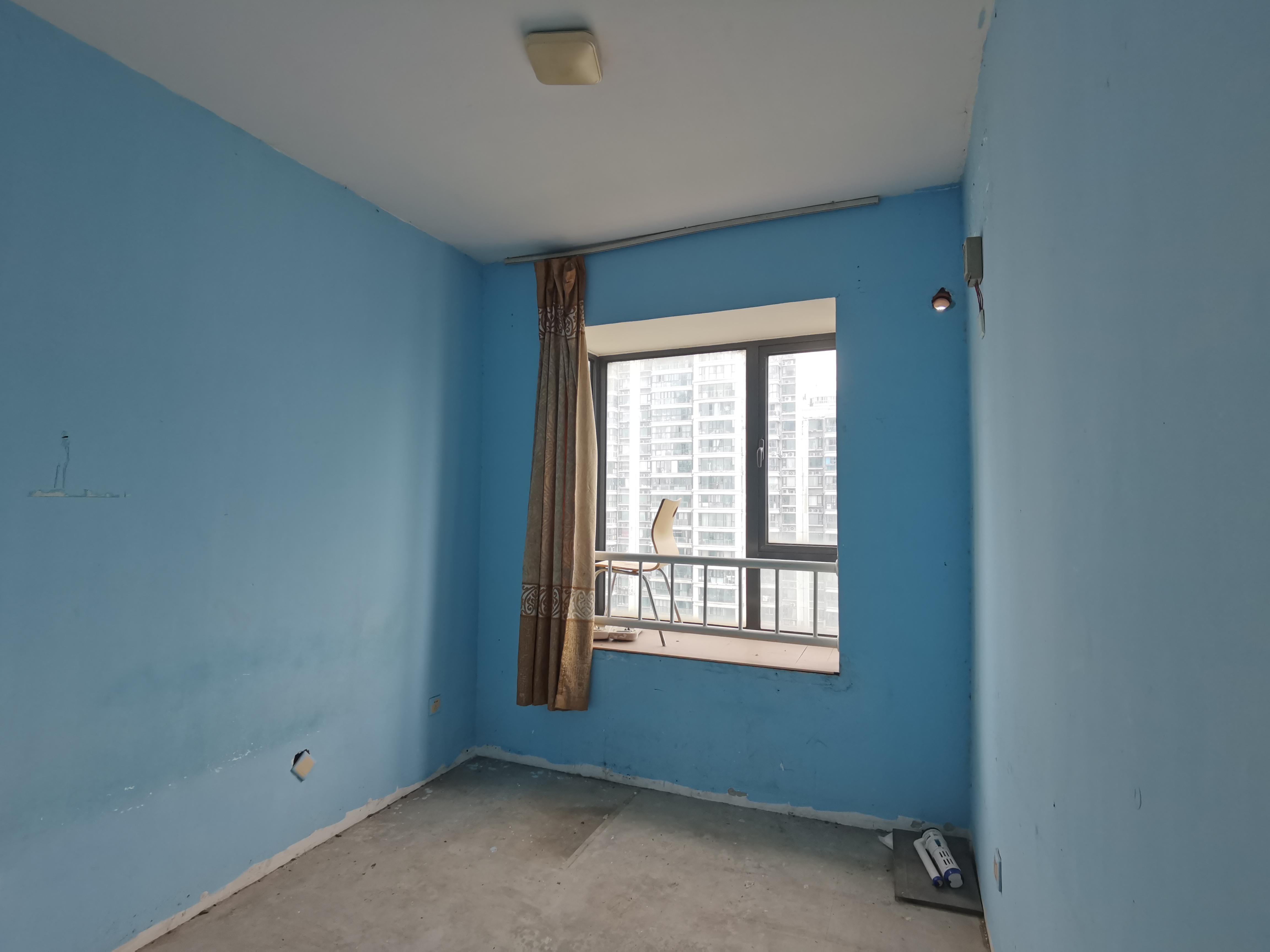中南世纪城北区 4室1厅1卫 151m&sup2;