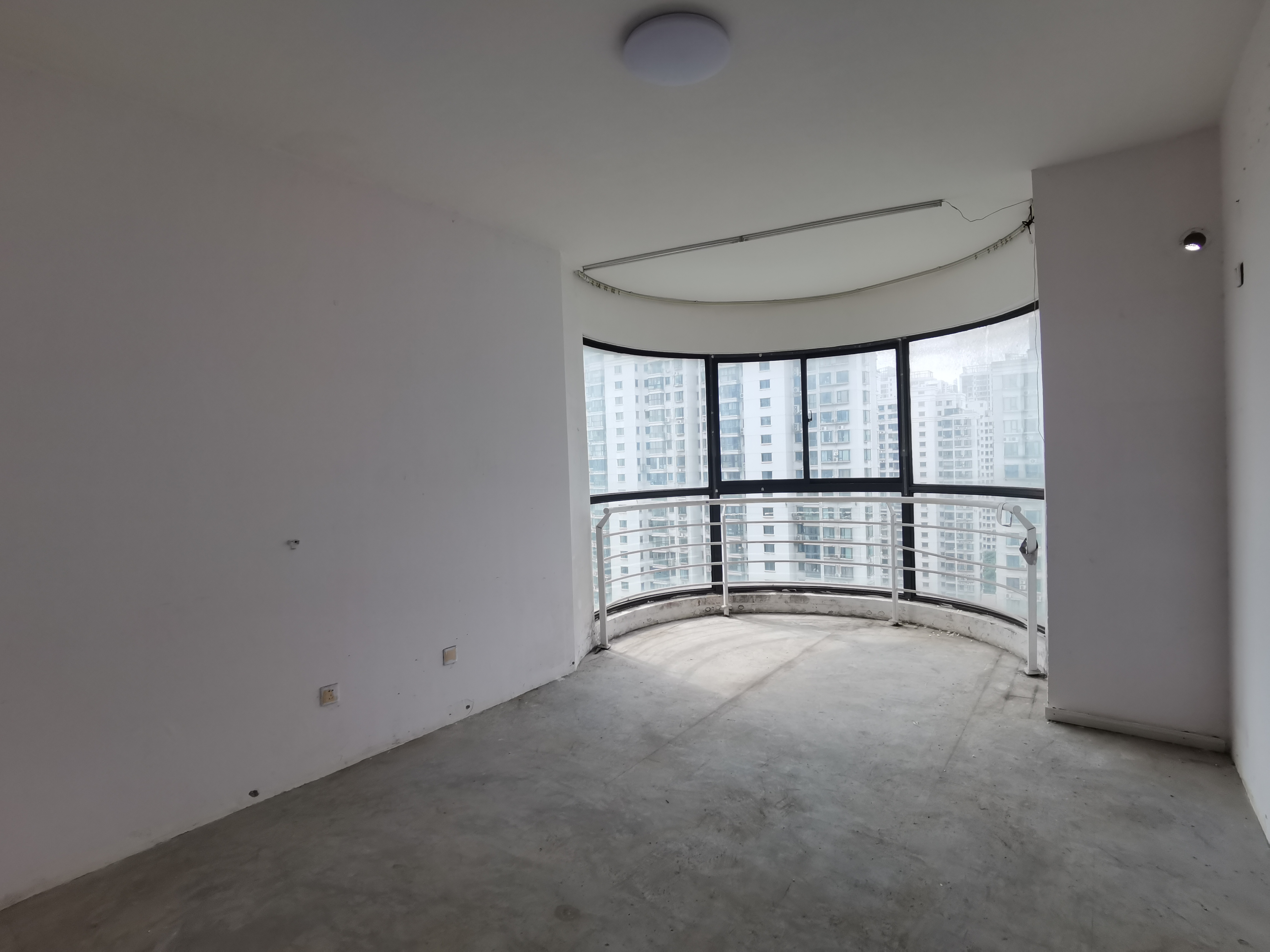 中南世纪城北区 4室1厅1卫 151m&sup2;