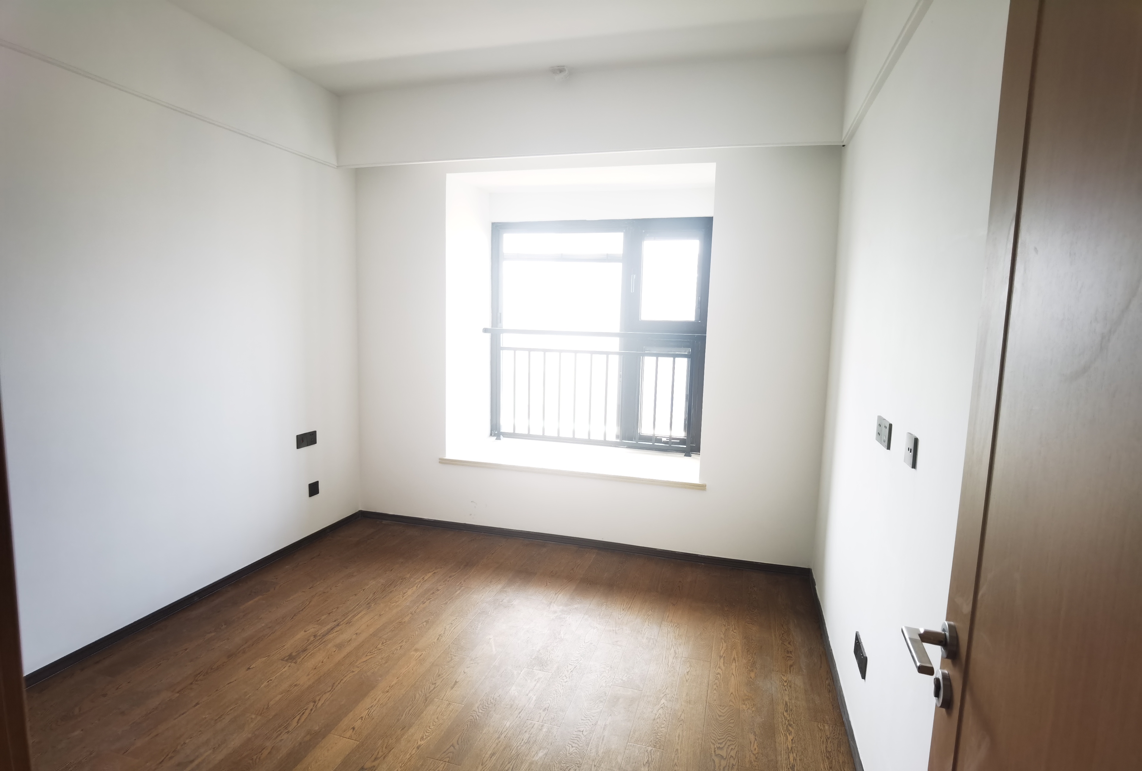 春风南岸东园 3室2厅1卫 96m&sup2;