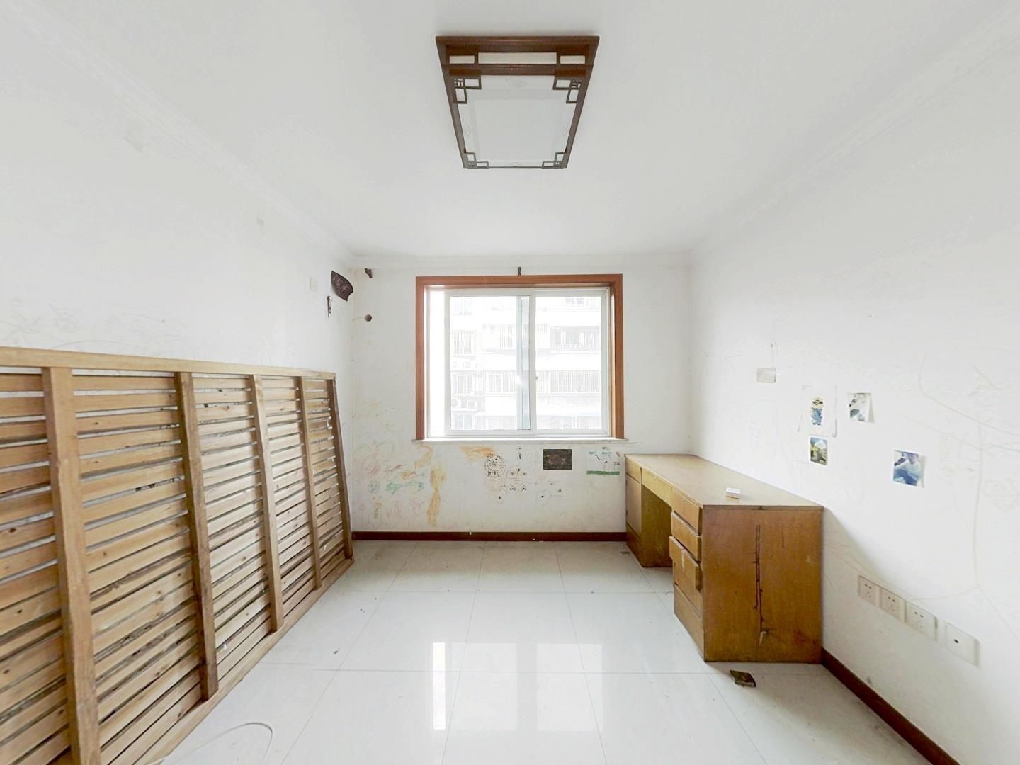 金辉花园 3室2厅1卫 98.85m&sup2;