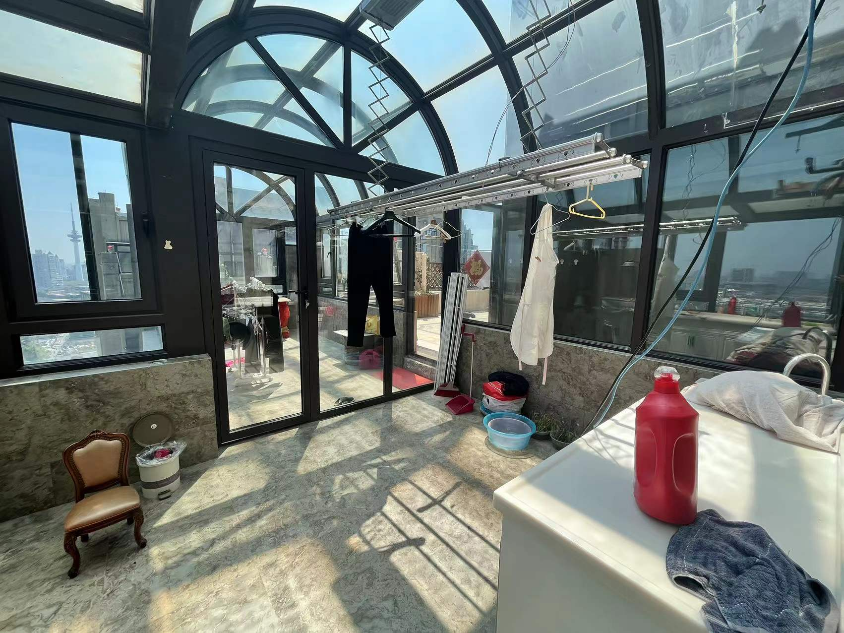 万濠华府 6室3厅4卫 330.00m&sup2;