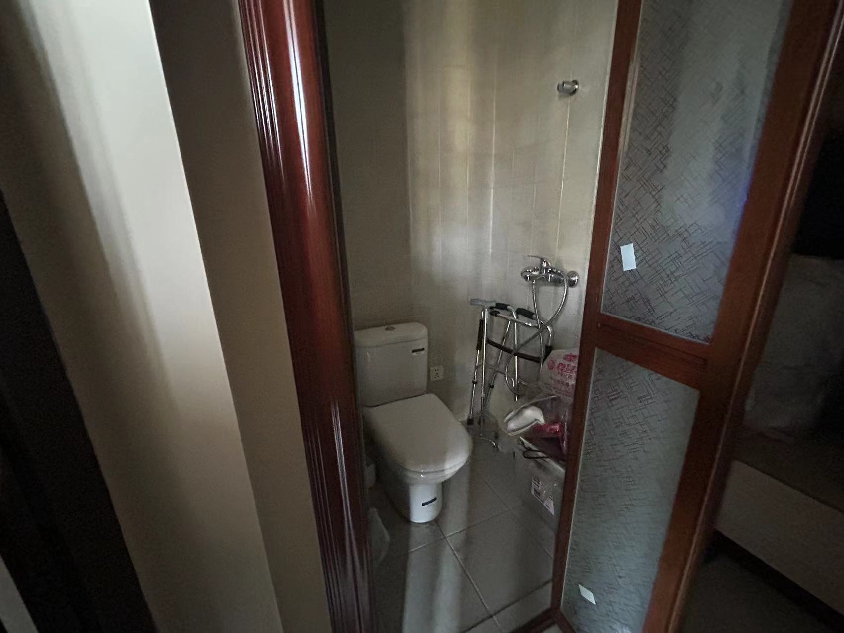 万濠华府 4室2厅3卫 294m&sup2;