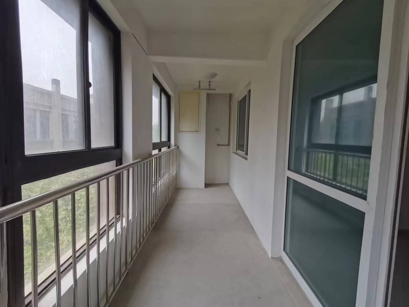百花馨苑 3室2厅1卫 113.4m&sup2;