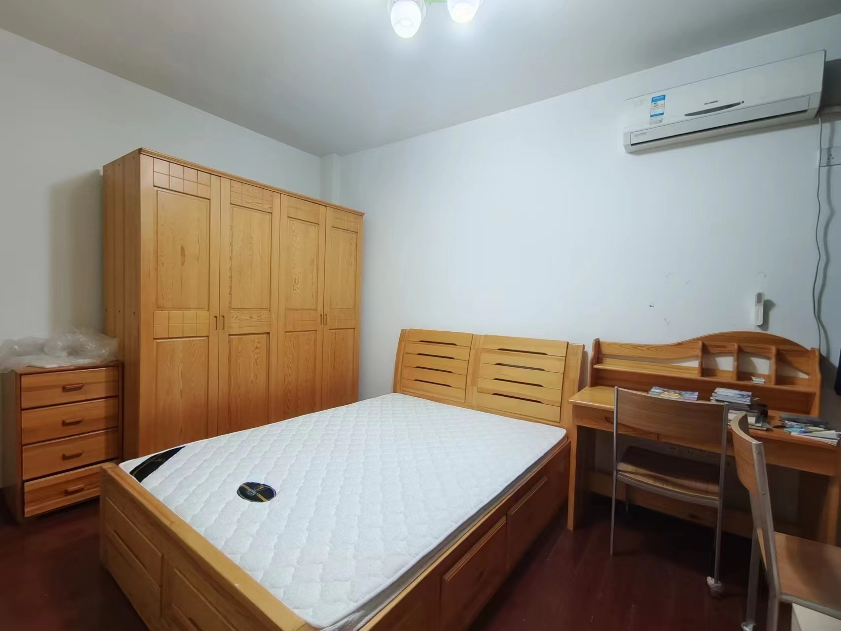 优山美地花园南区 2室2厅1卫 86m&sup2;