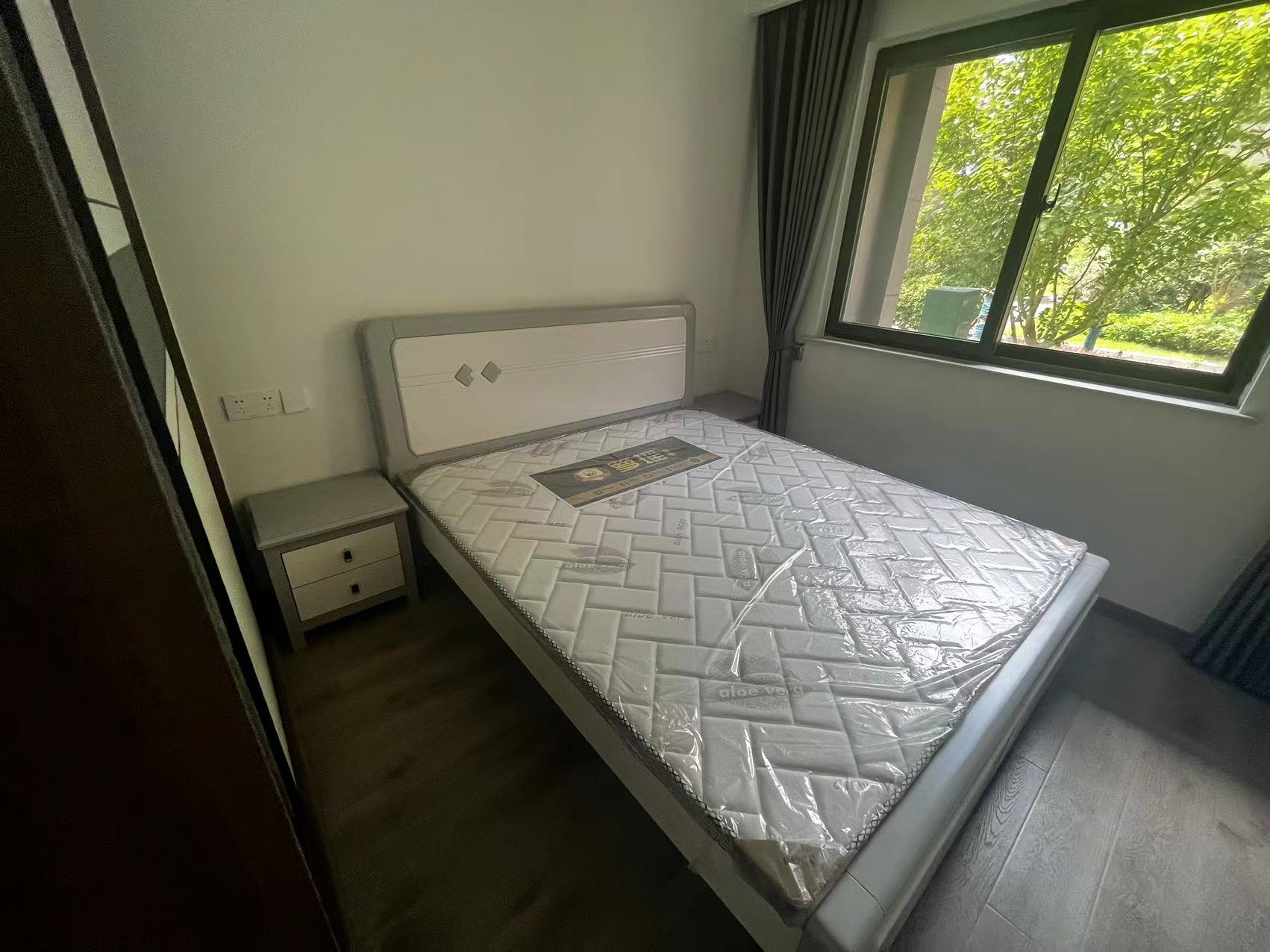 园林佳苑 2室1厅1卫 75m&sup2;