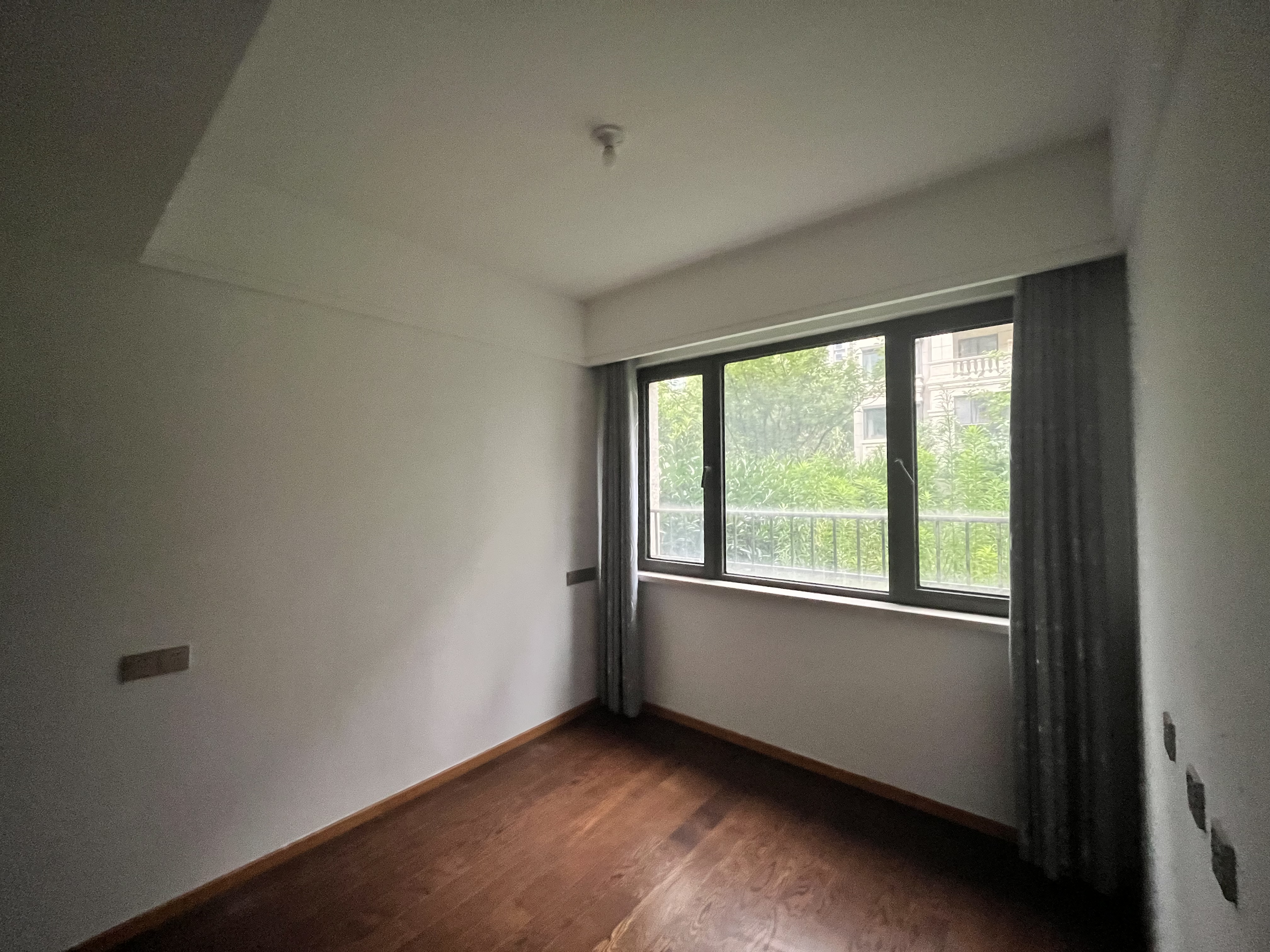 中南熙悦(南通经济技术开发区) 4室2厅2卫 122m&sup2;
