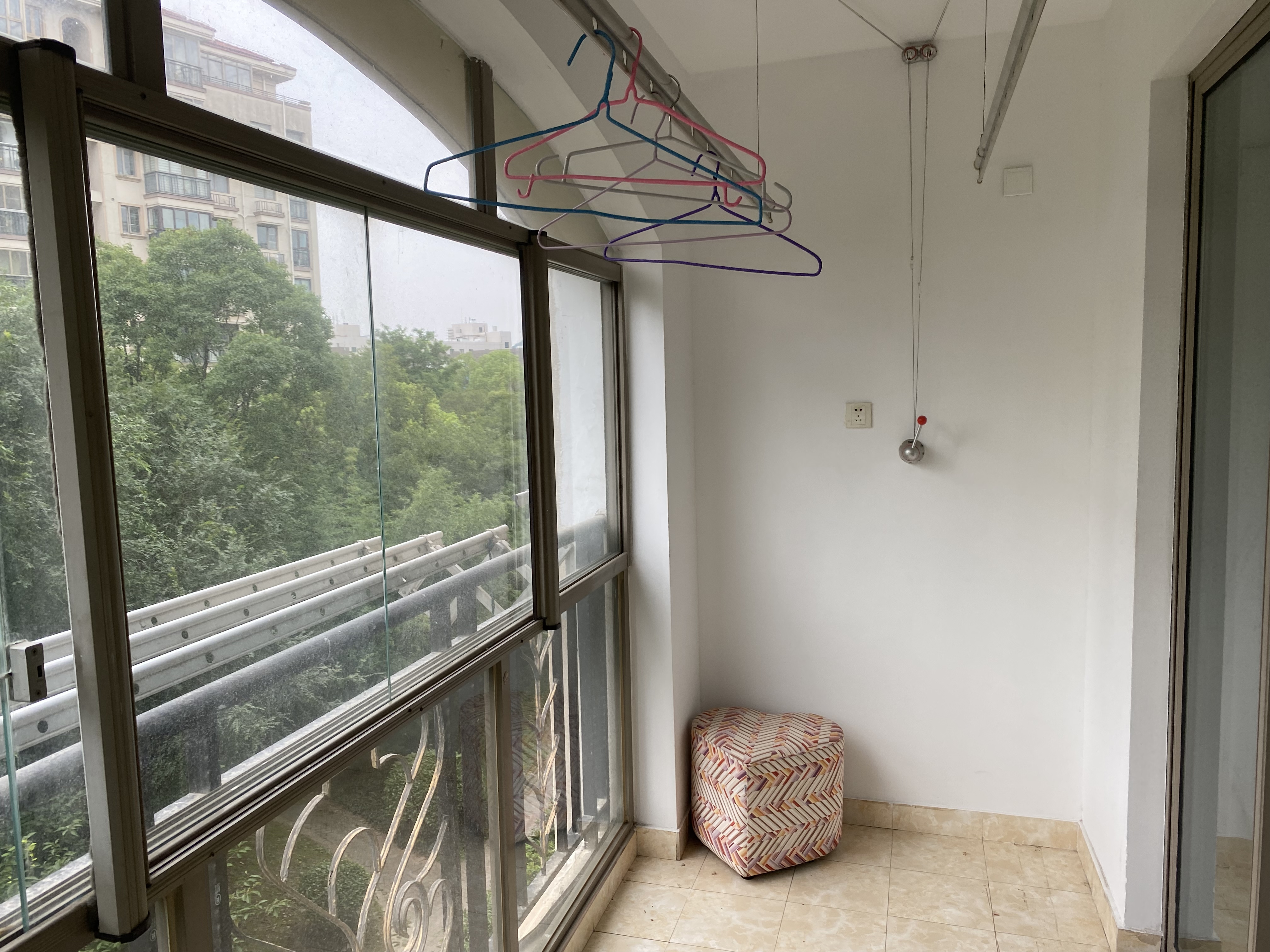 优山美地花园 3室2厅1卫 144m&sup2;
