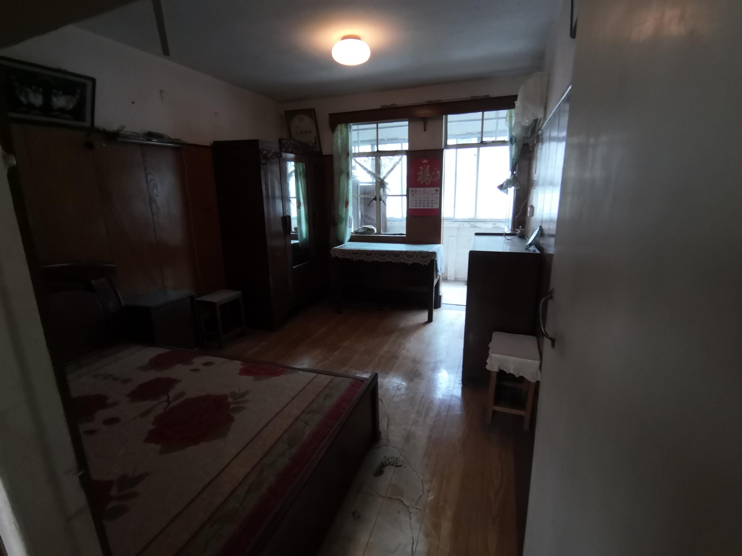 虹桥南村 2室1厅1卫 60.00m&sup2;