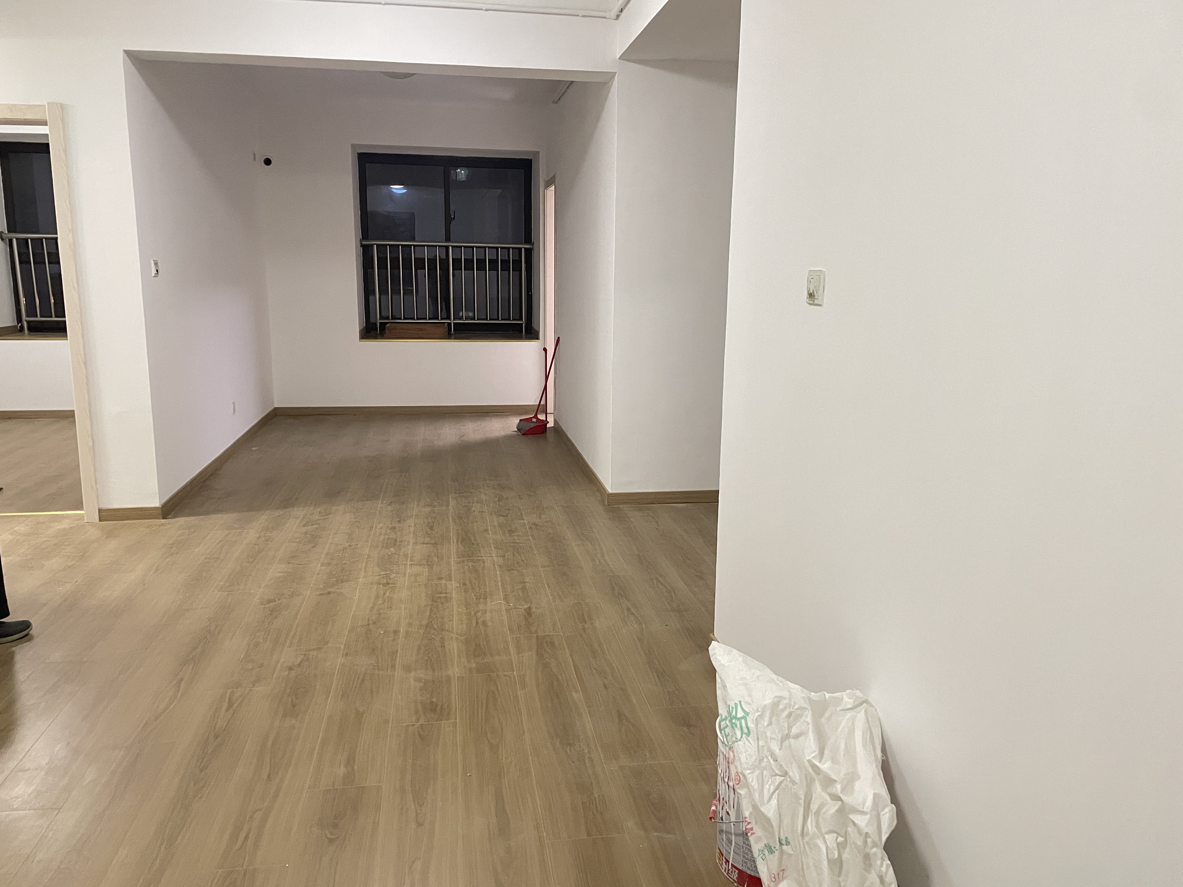 同和嘉苑 2室2厅1卫 100m&sup2;