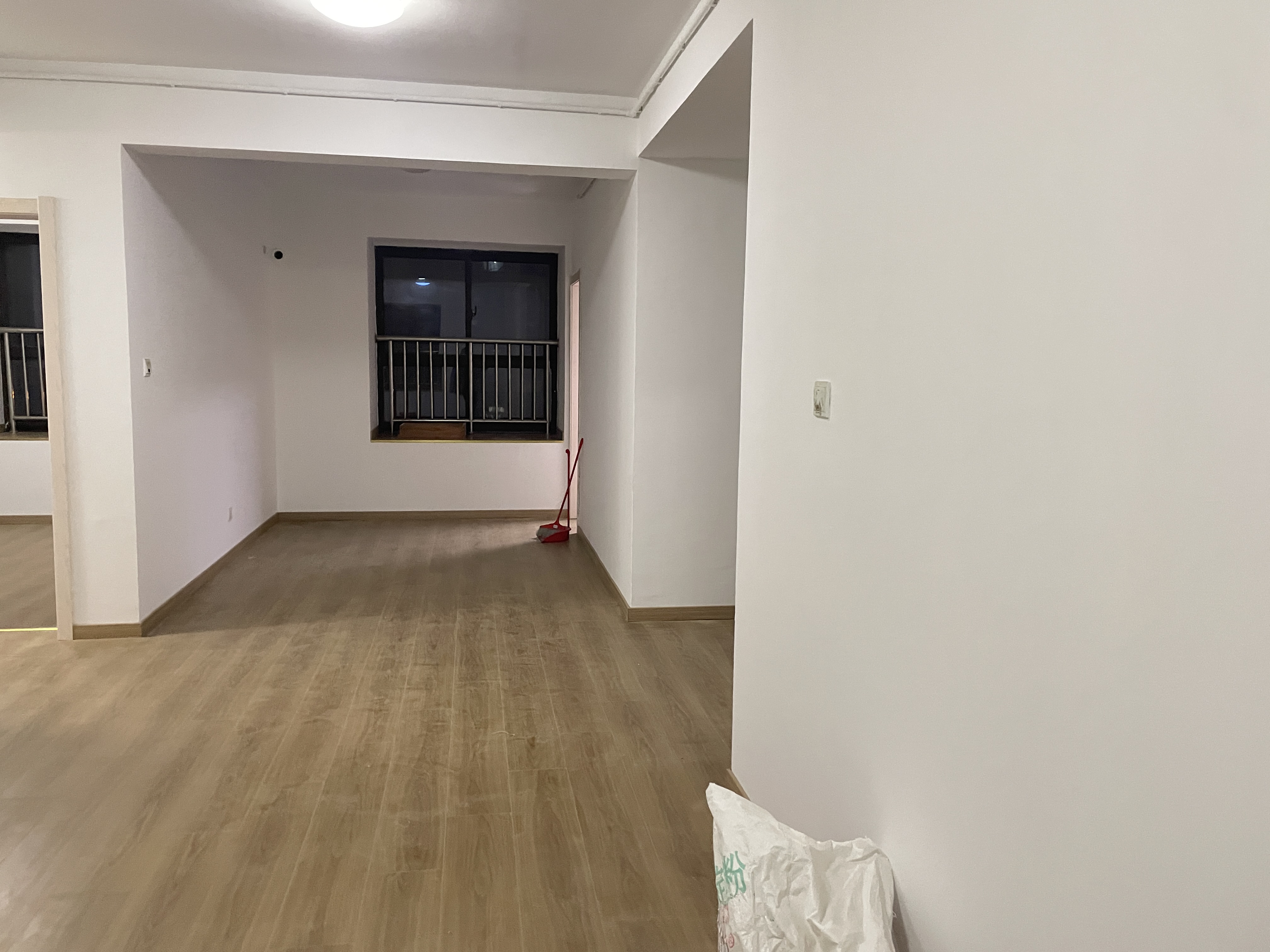 同和嘉苑 2室2厅1卫 100m&sup2;