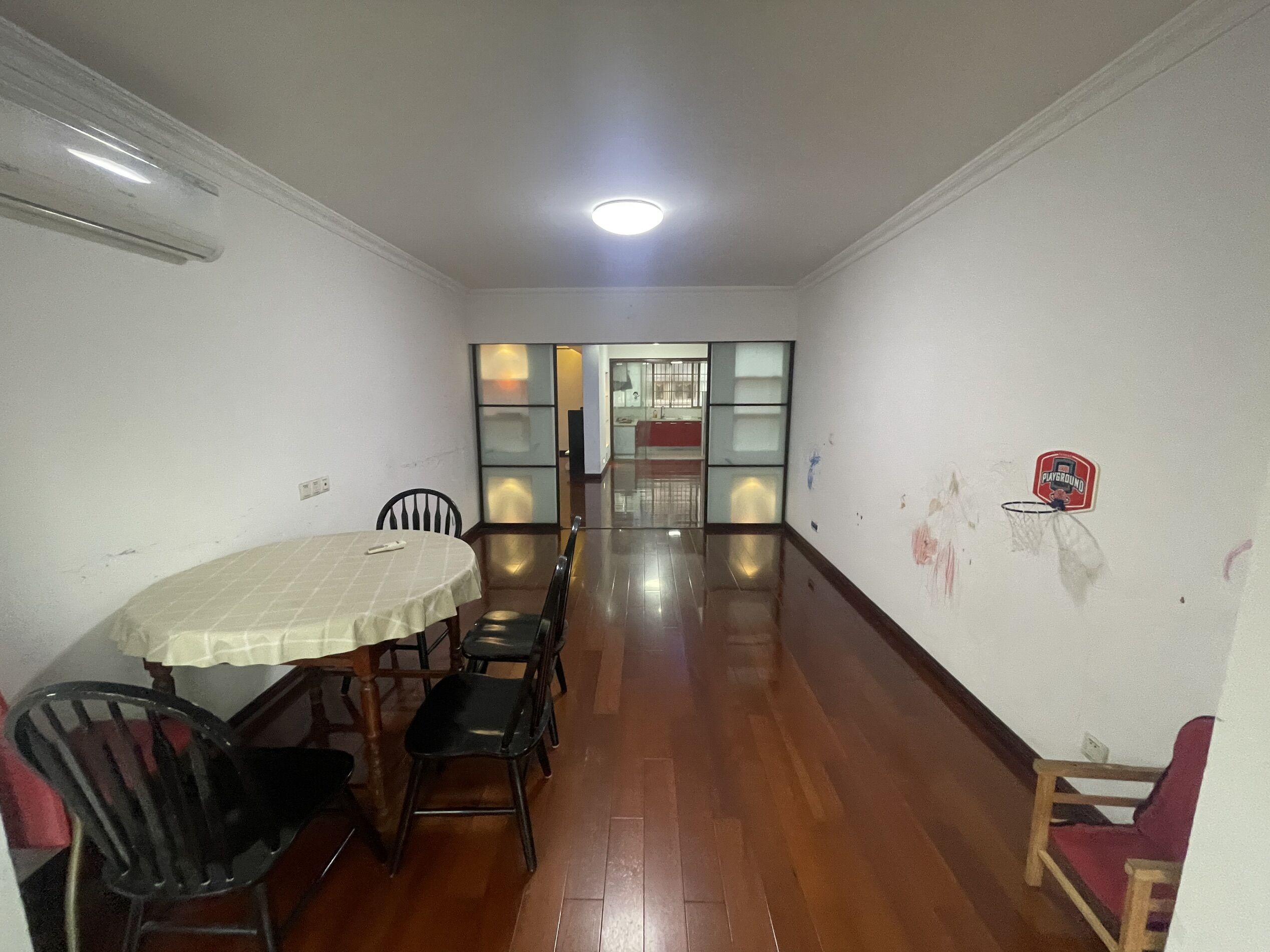 天都花苑 4室2厅1卫 154m&sup2;