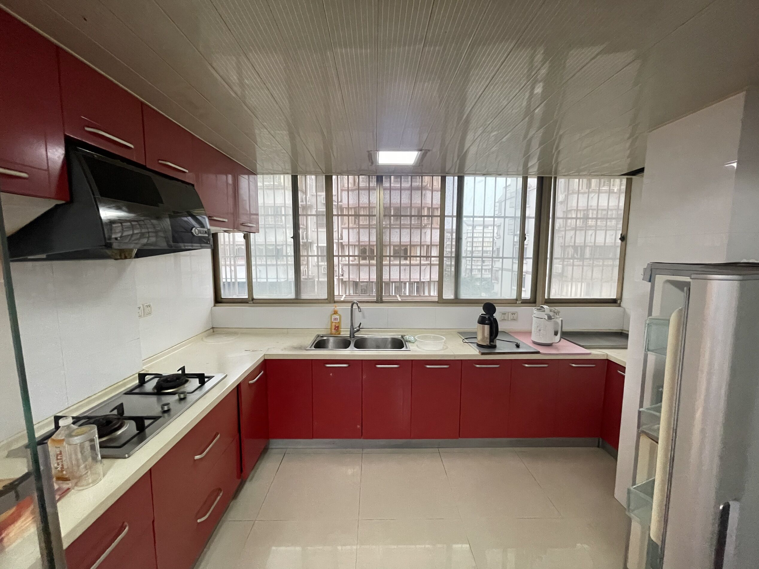 天都花苑 4室2厅1卫 154m&sup2;