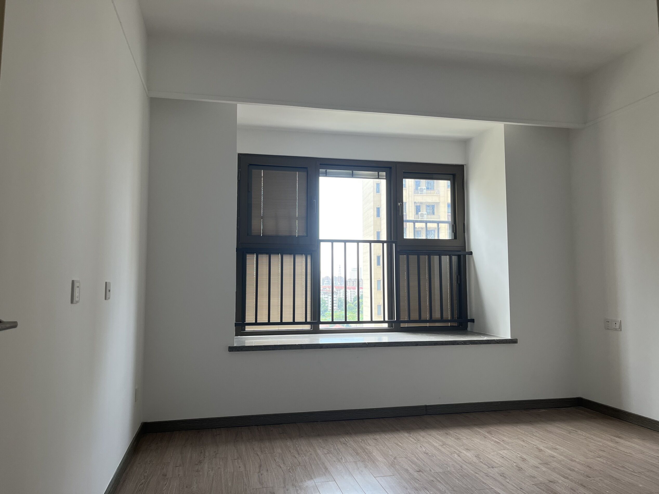 雅居乐鑫基中央公馆东区 4室2厅2卫 182.27m&sup2;