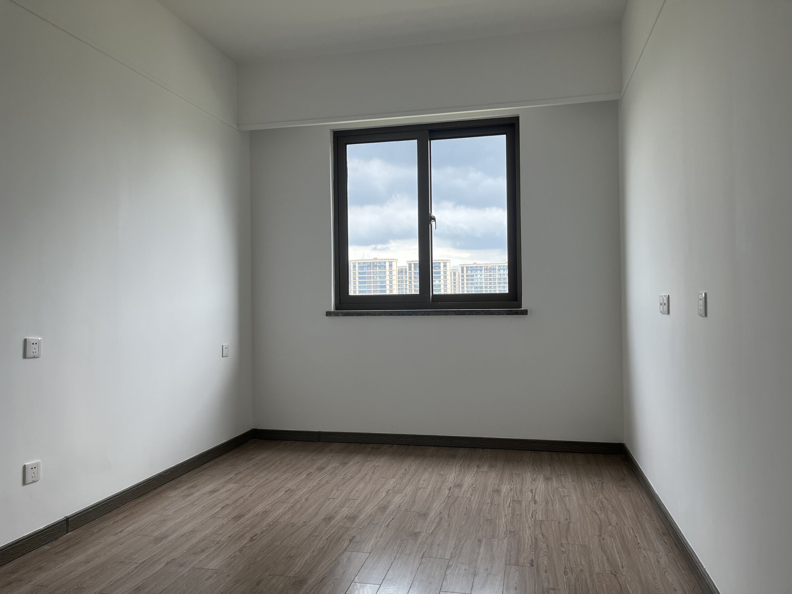 雅居乐鑫基中央公馆东区 4室2厅2卫 182.27m&sup2;