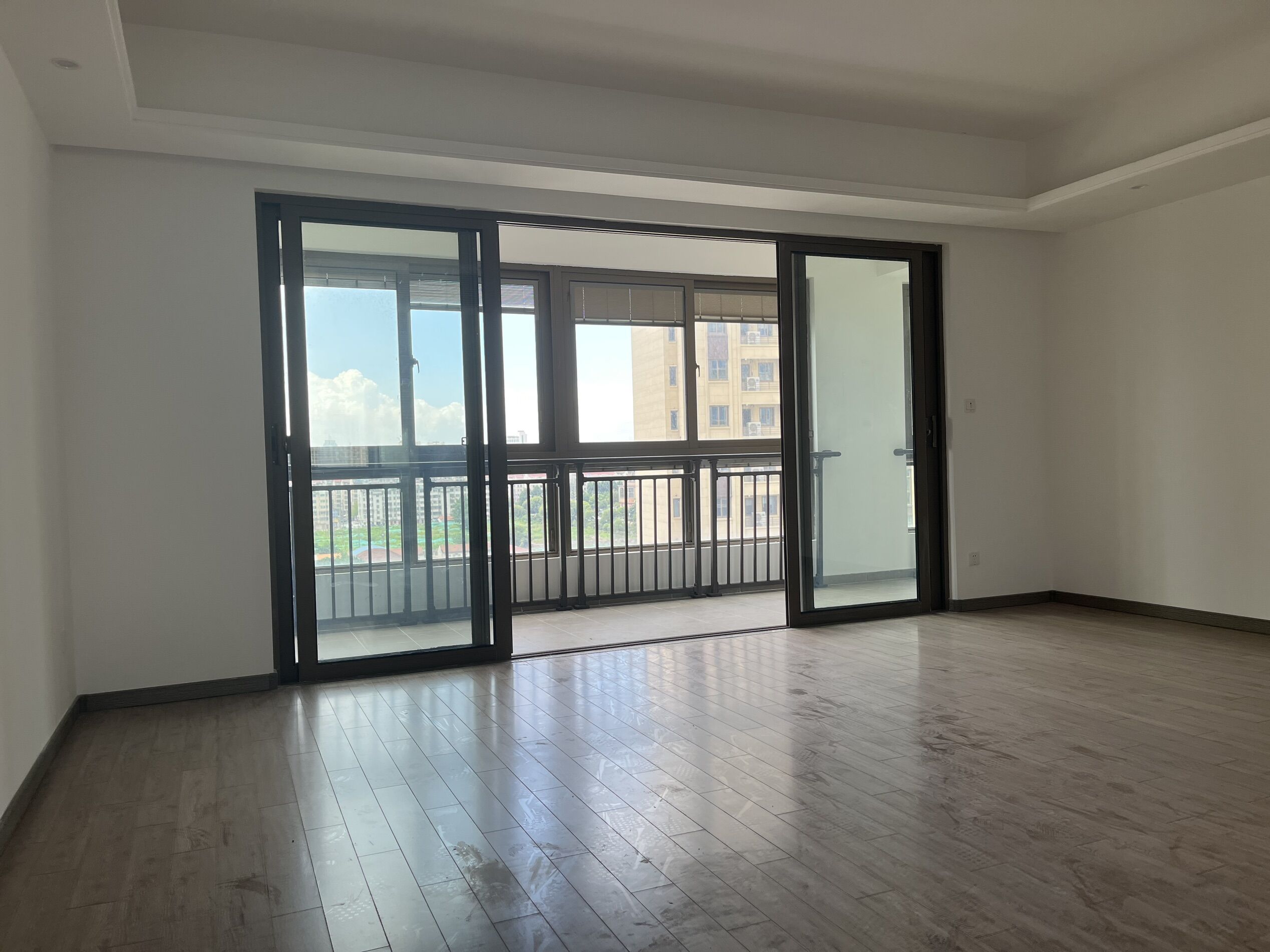 雅居乐鑫基中央公馆东区 4室2厅2卫 182.27m&sup2;