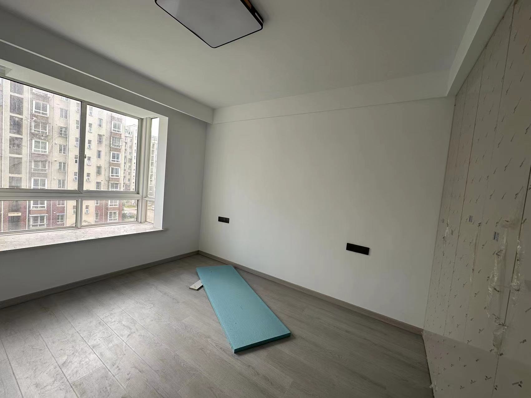 天晖苑 2室2厅1卫 98m&sup2;