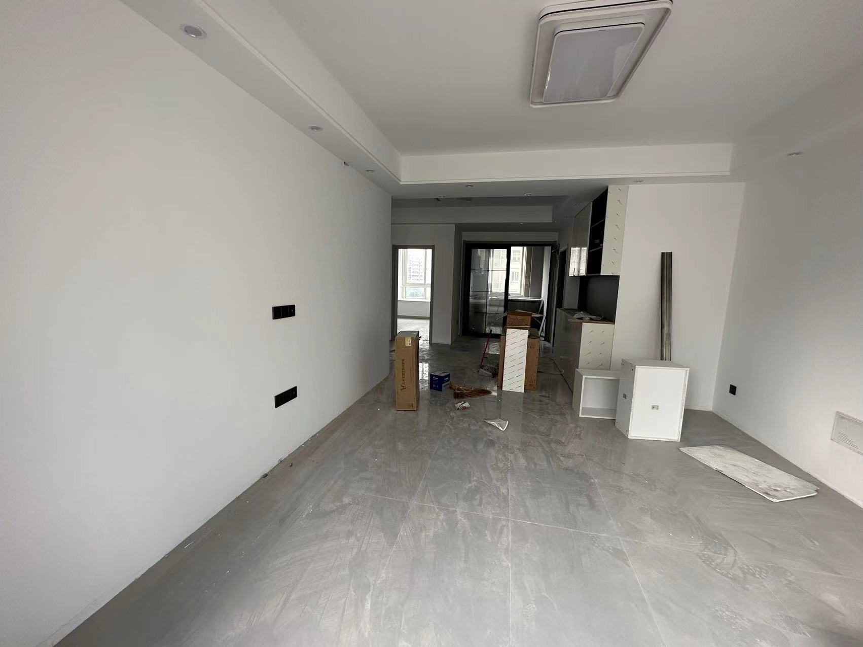 天晖苑 2室2厅1卫 98m²