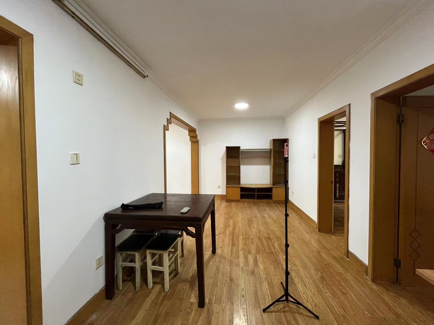 桃坞路服饰城 2室2厅1卫 84.99m&sup2;