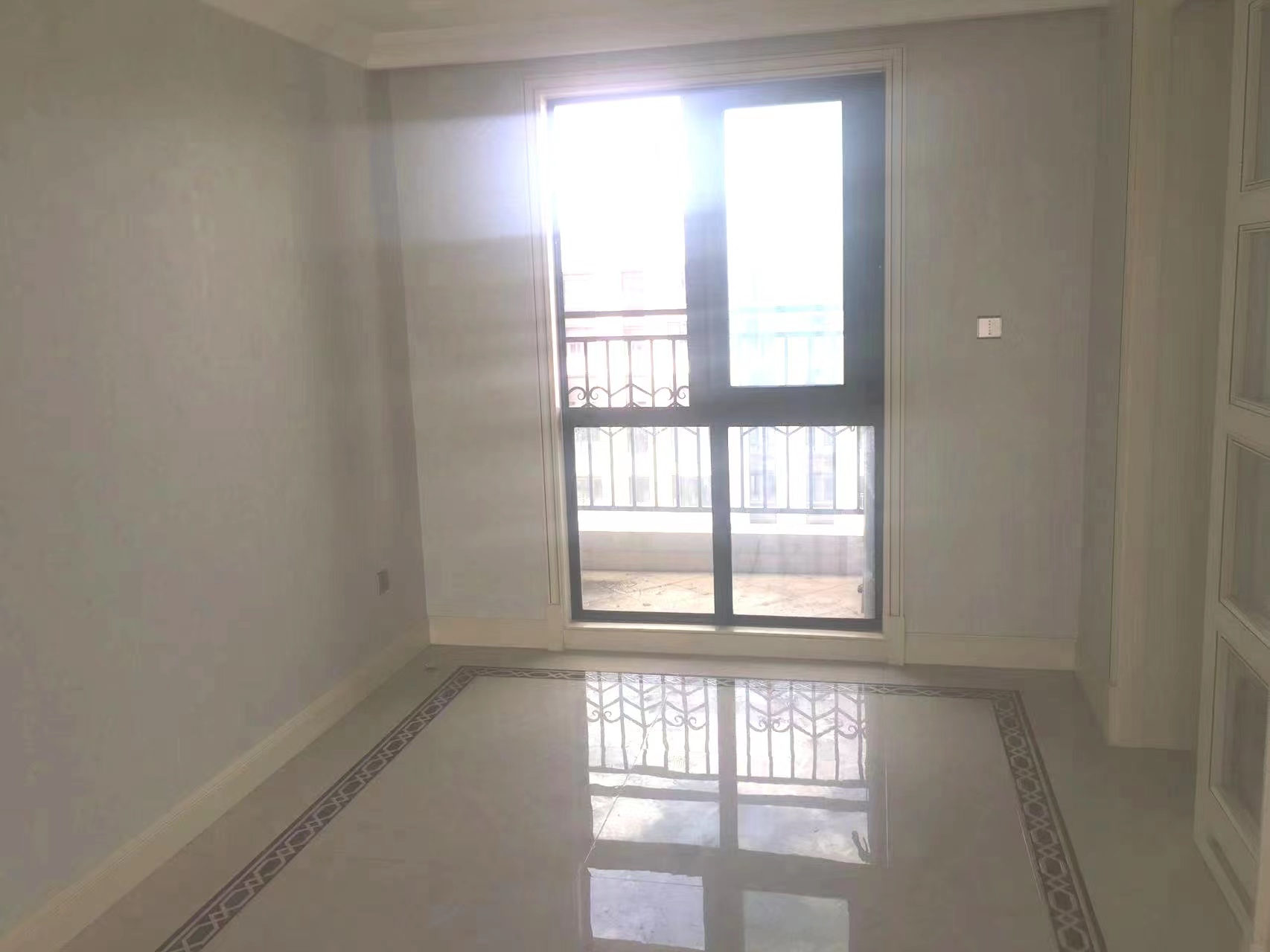中海铂樾府 4室2厅2卫 143.00m&sup2;