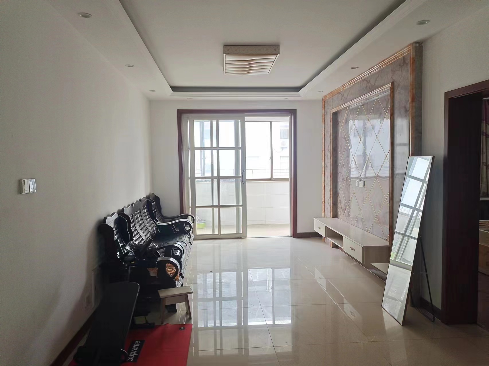 双霞花苑 3室2厅2卫 130m&sup2;