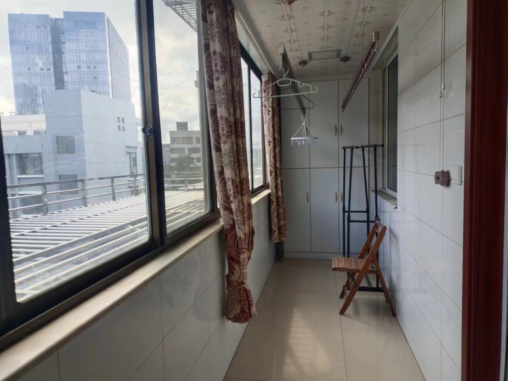 双霞花苑 3室2厅2卫 130m&sup2;