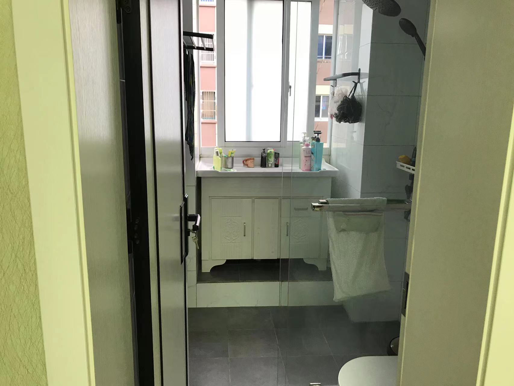 城港新村 1室1厅1卫 75.99m&sup2;