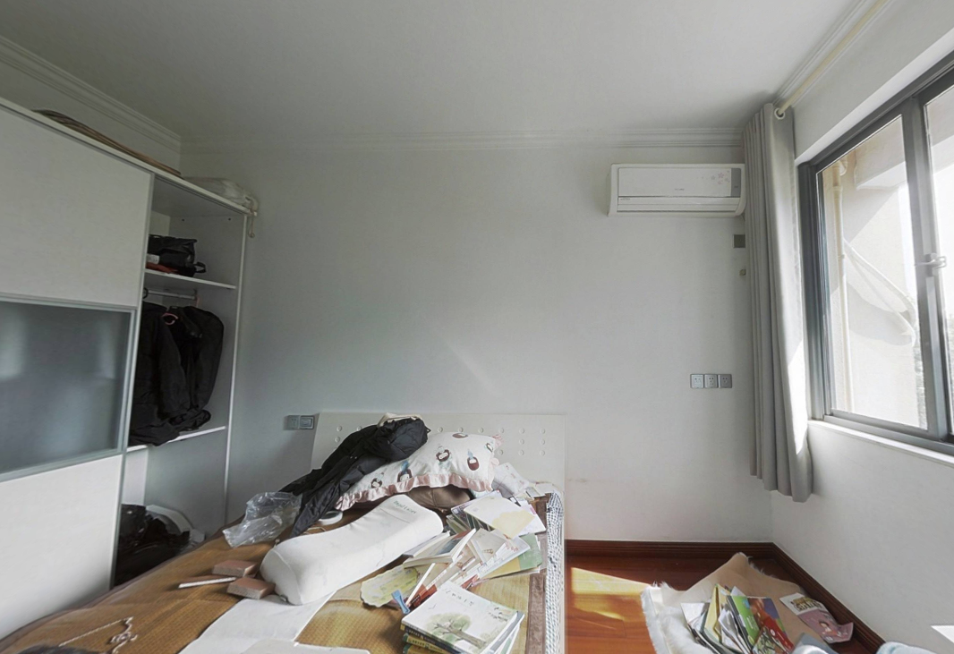 恒生汇金苑 3室2厅2卫 128m&sup2;