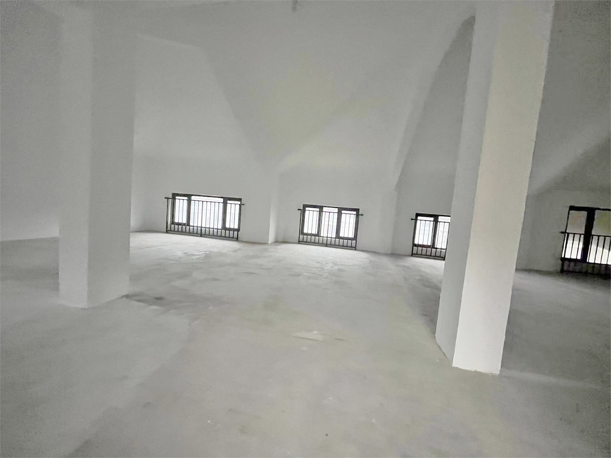 城市嘉苑 8室2厅2卫 310m&sup2;