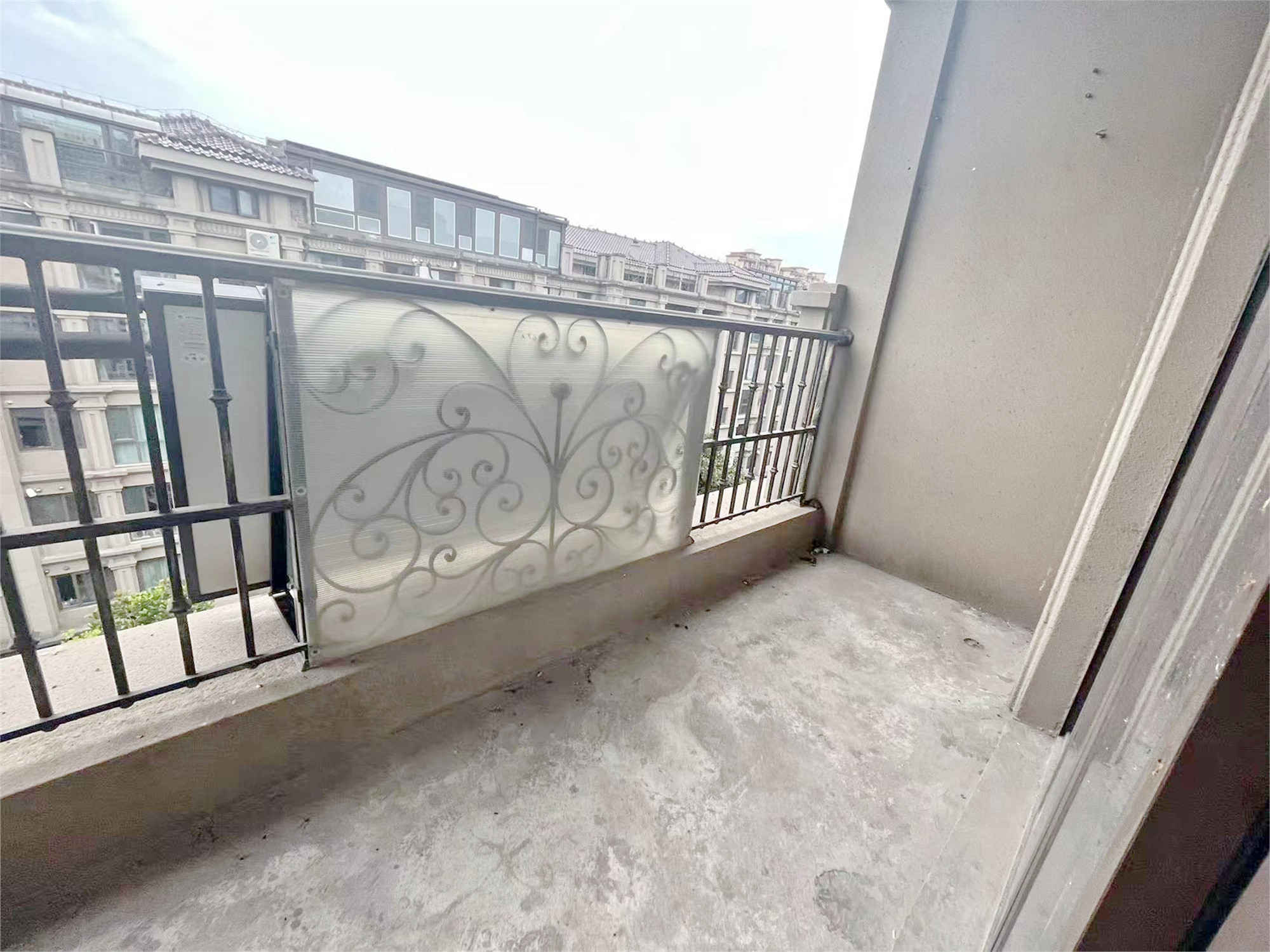 城市嘉苑 8室2厅2卫 310m&sup2;