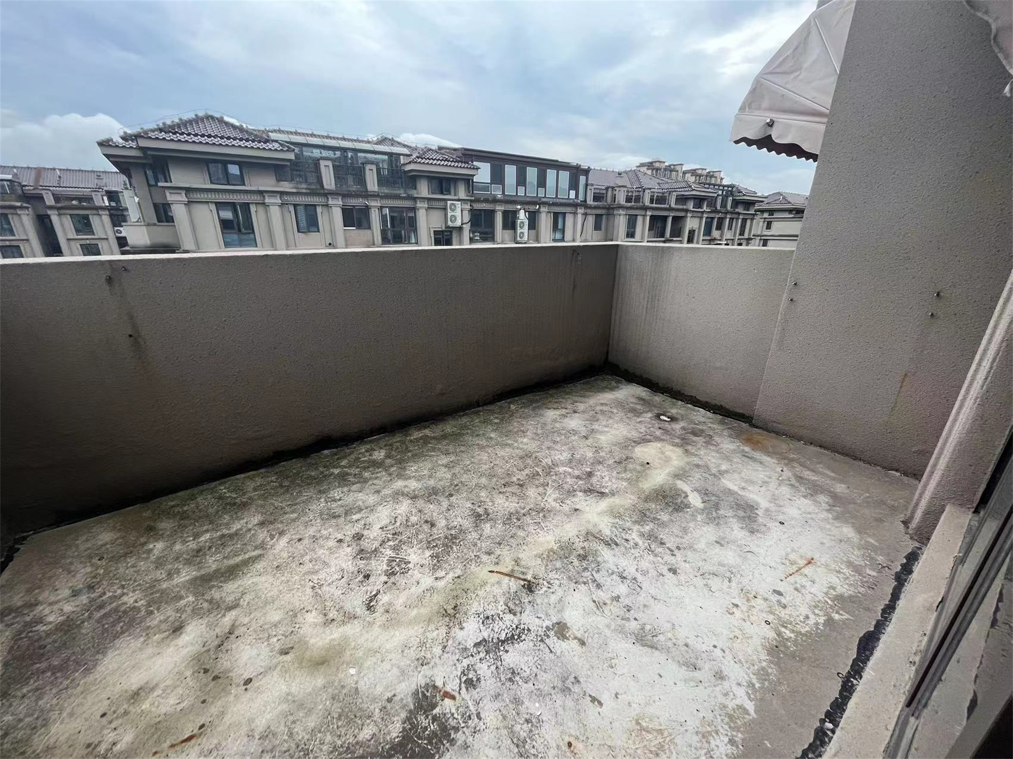 城市嘉苑 8室2厅2卫 310m&sup2;